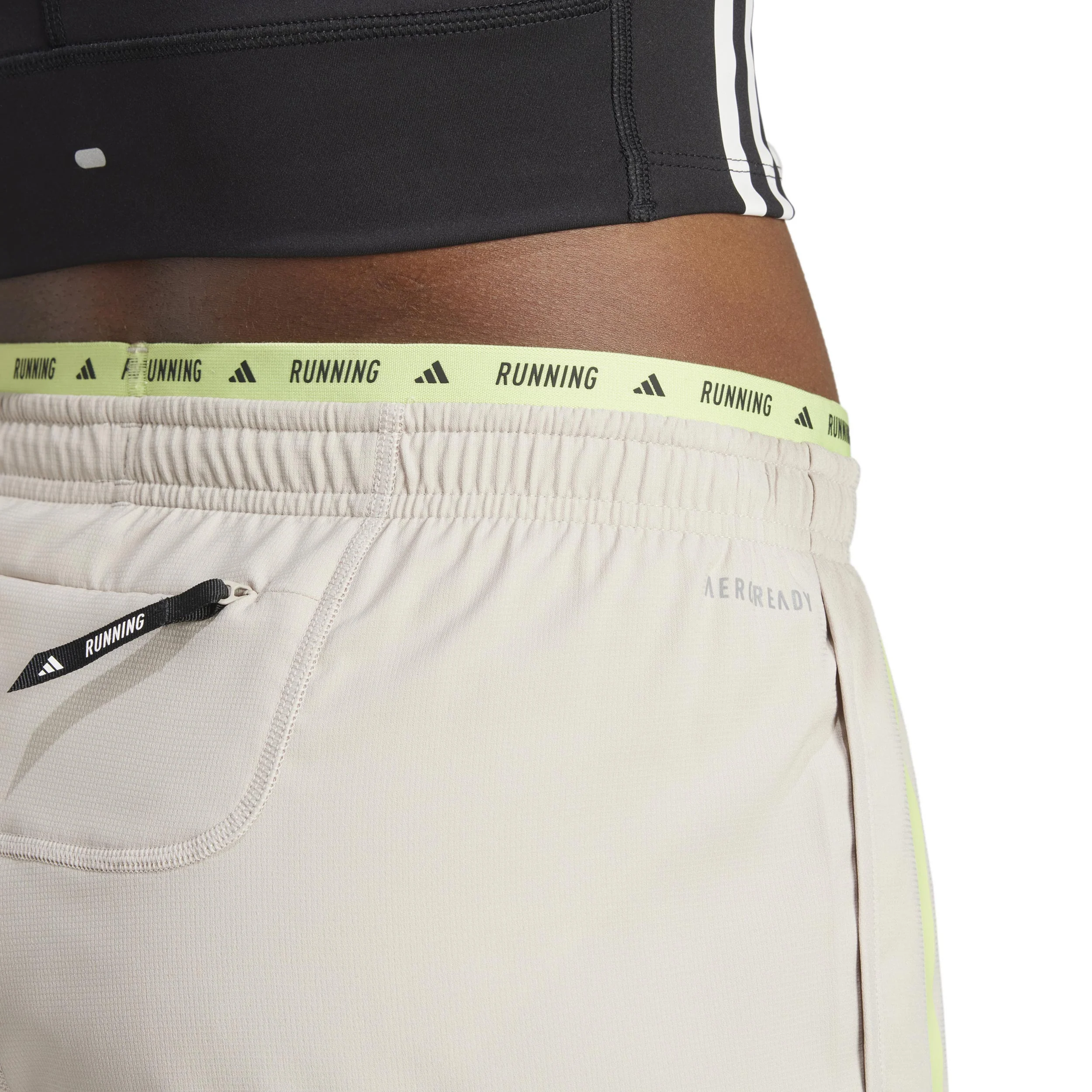 Own The Run 3S Laufshorts Damen-Beige - Image 5