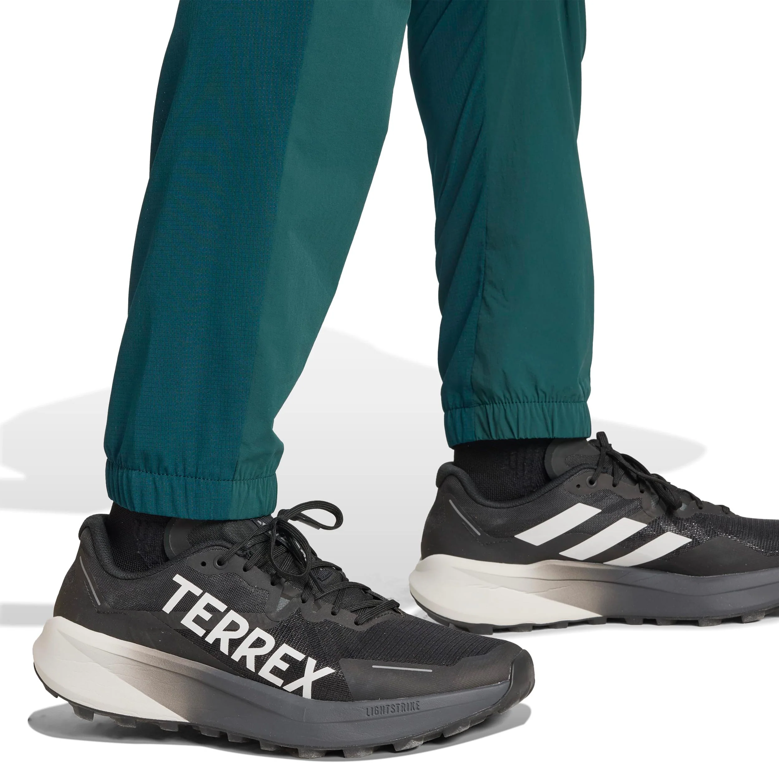 Terrex Xperior Light Laufhose Herren-Grün - Image 6