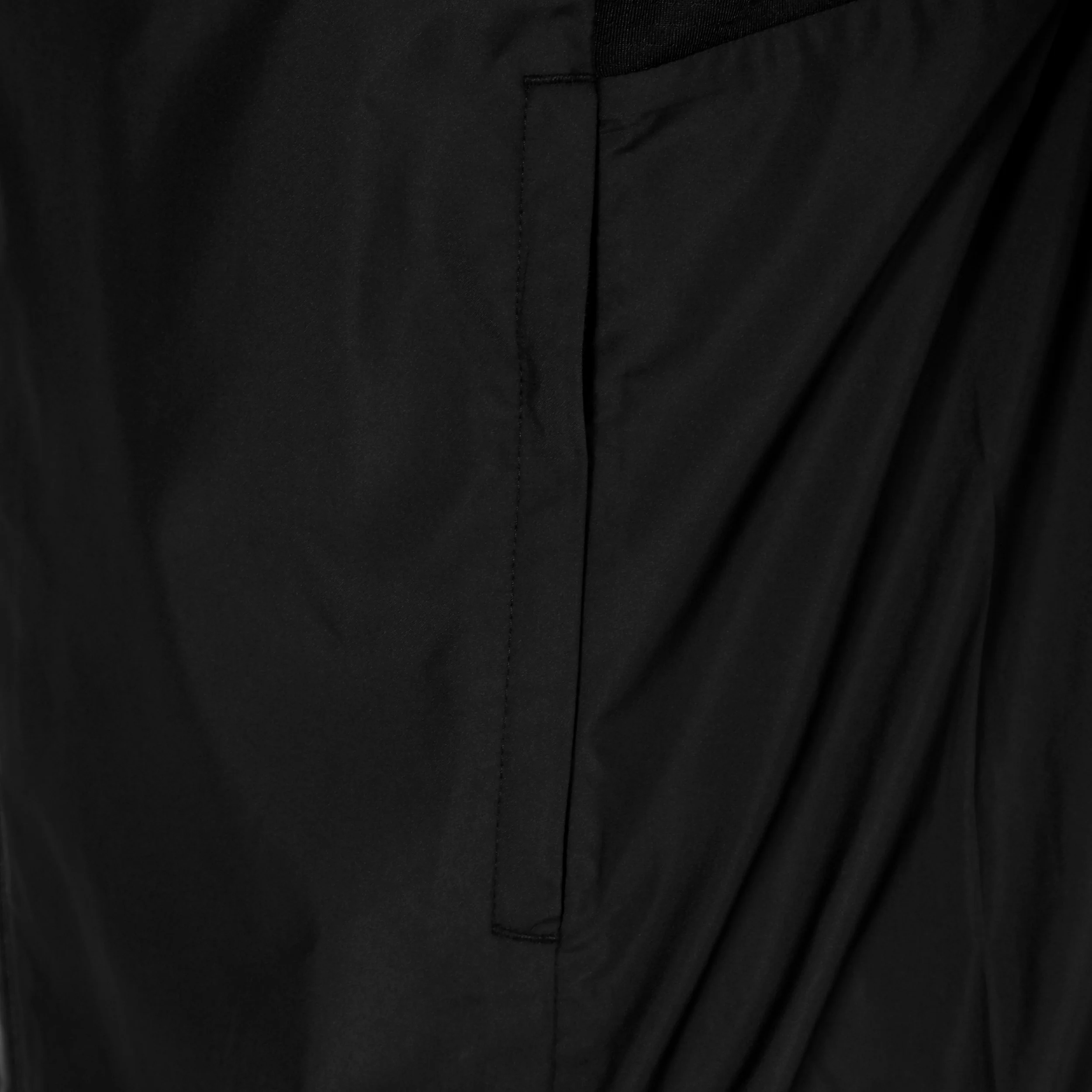 Core Laufjacke Herren-schwarz - Image 4