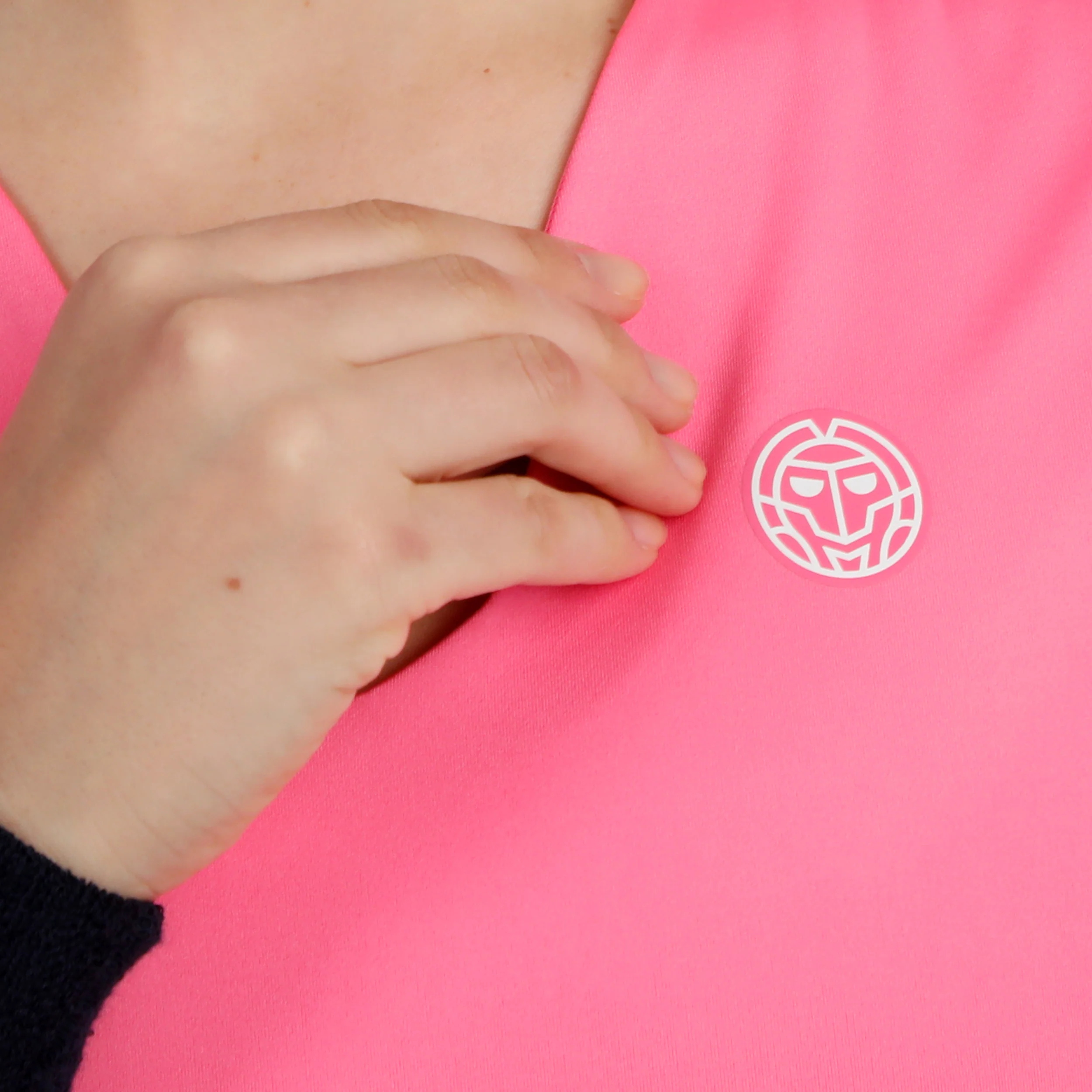 Crew 2.0 V-Neck T-Shirt Damen-pink - Image 3