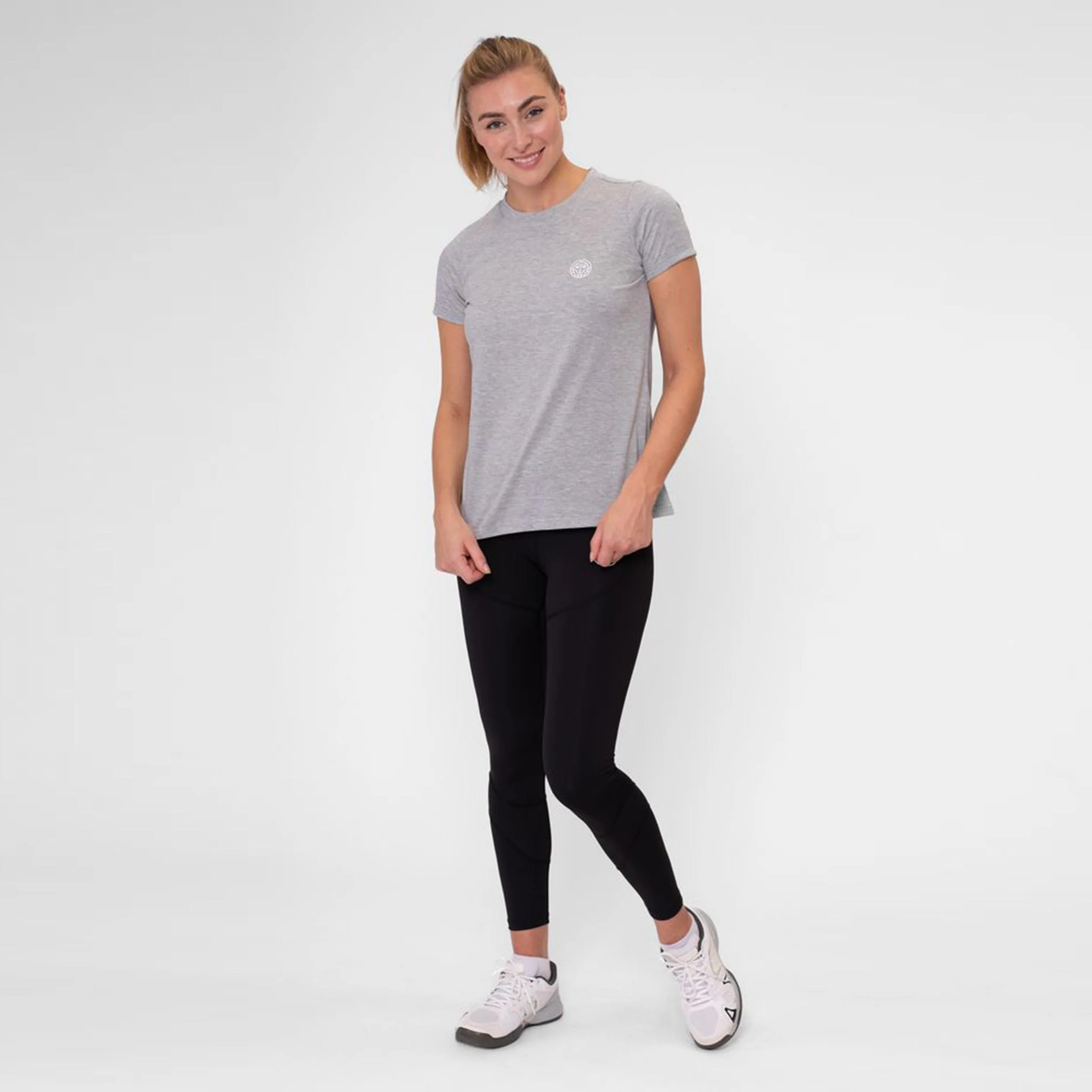 Crew Chill T-Shirt Damen-Grau - Image 5
