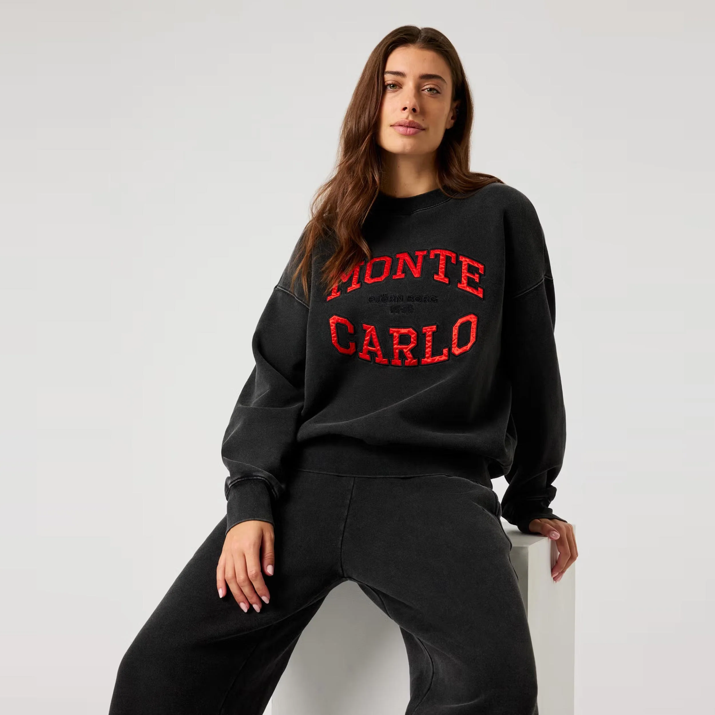 Studio Oversized Sweatshirt Damen - schwarz, rot - Image 3