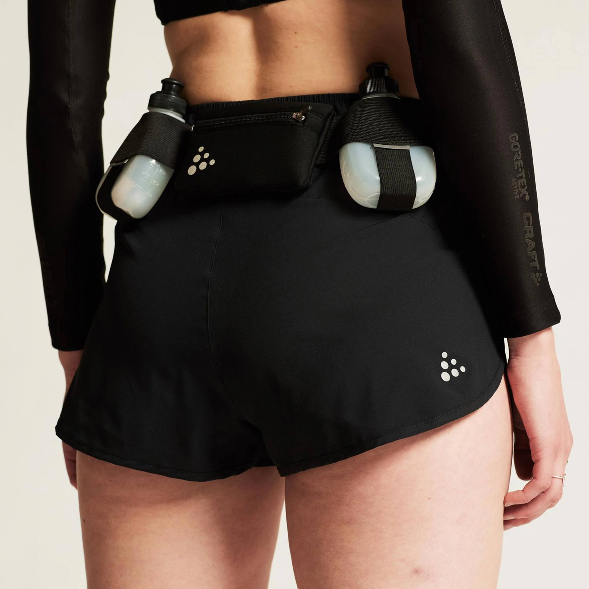 ADV Essence 2in 2 Laufshorts Damen-Schwarz - Image 8