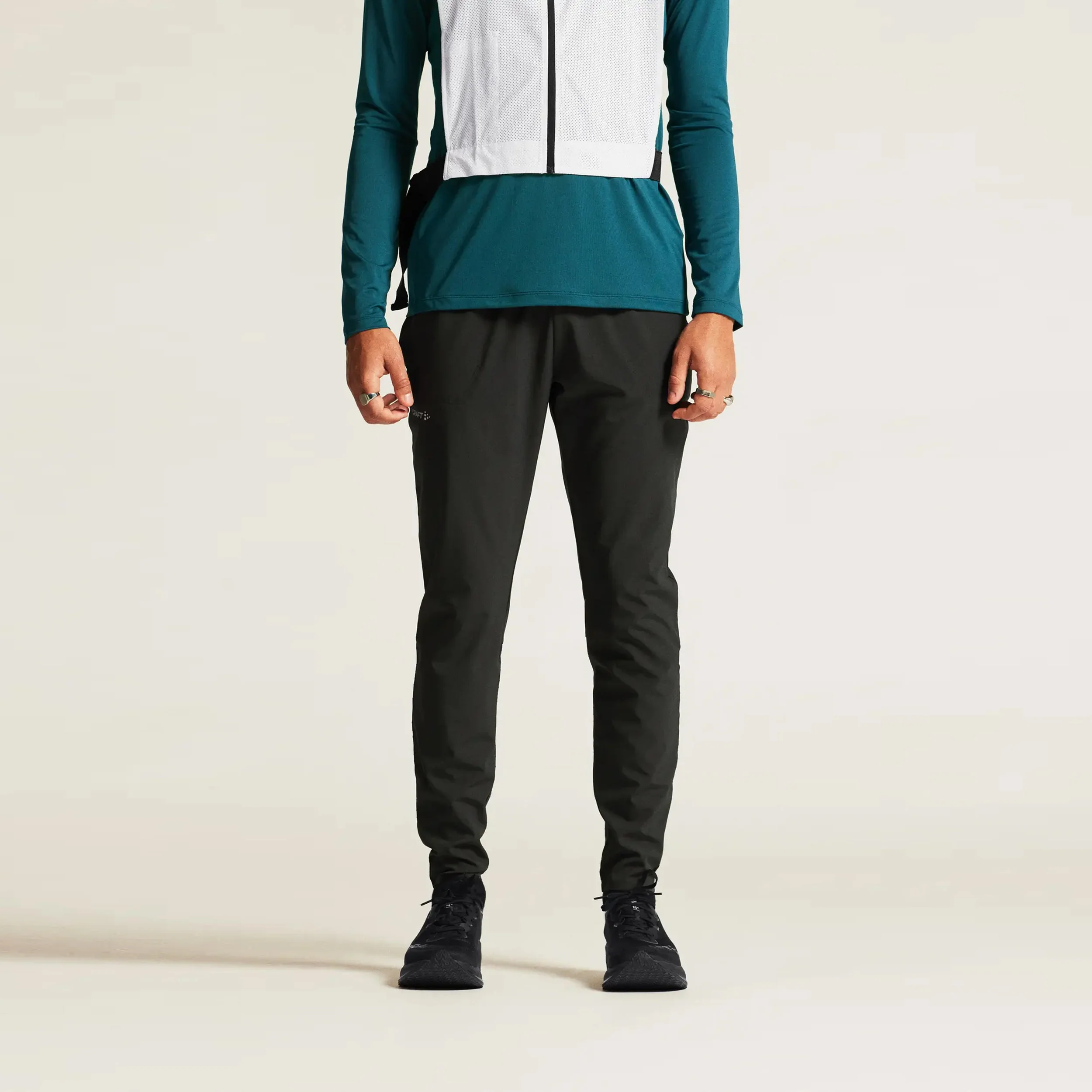 ADV Essence Training 2 Laufhose Herren-Schwarz - Image 2