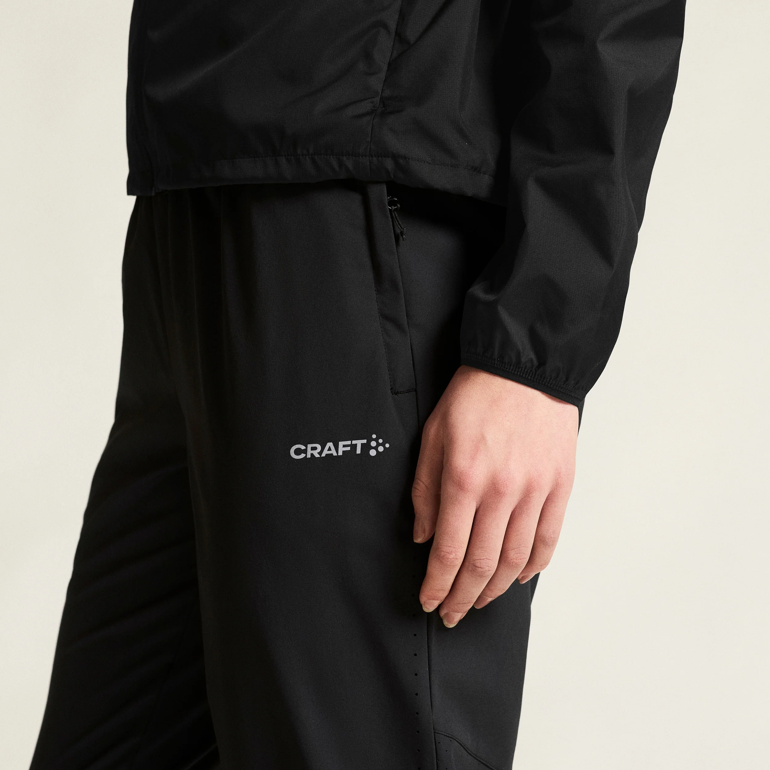 Essence Laufhose Damen - schwarz - Image 7