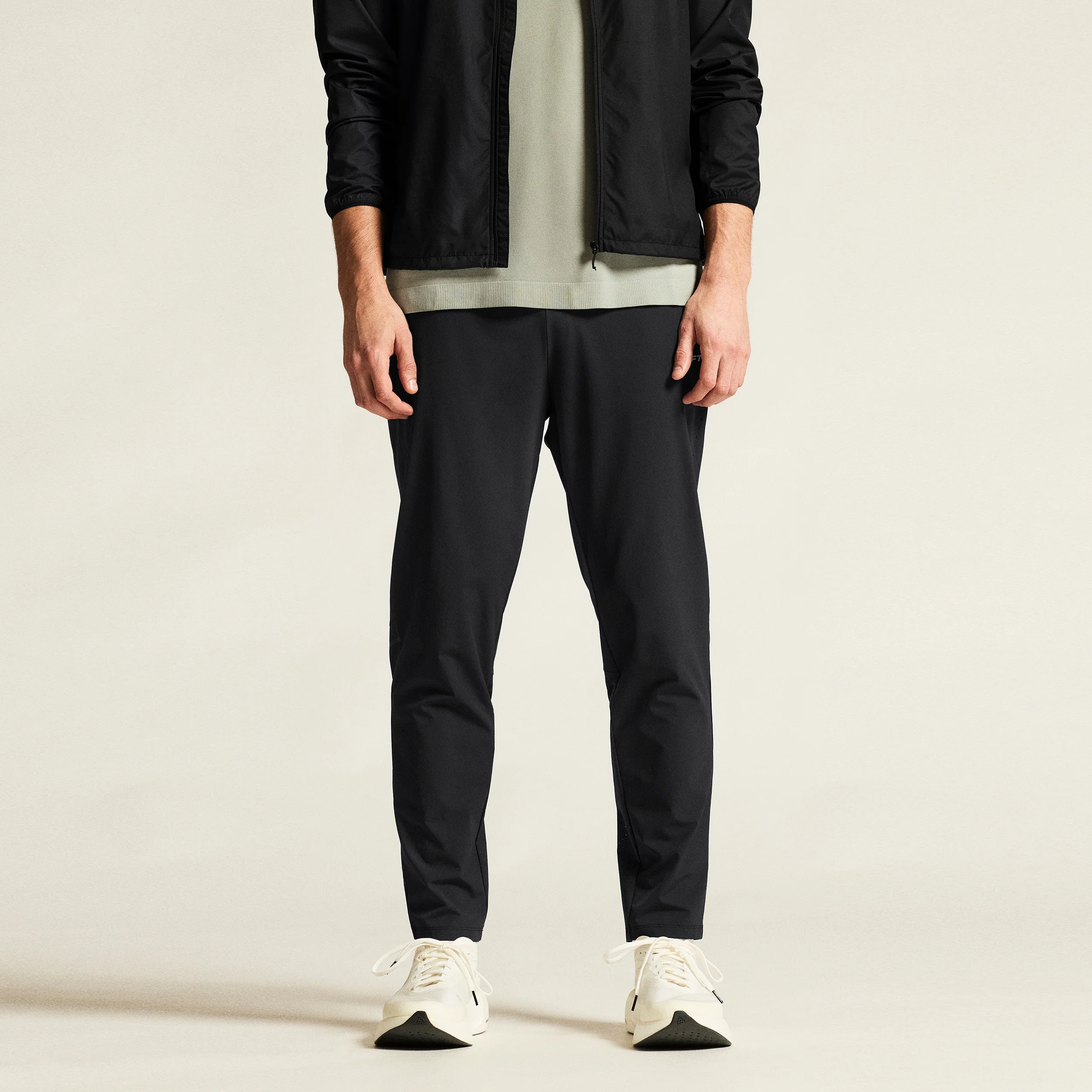 Essence Laufhose Herren - schwarz - Image 3