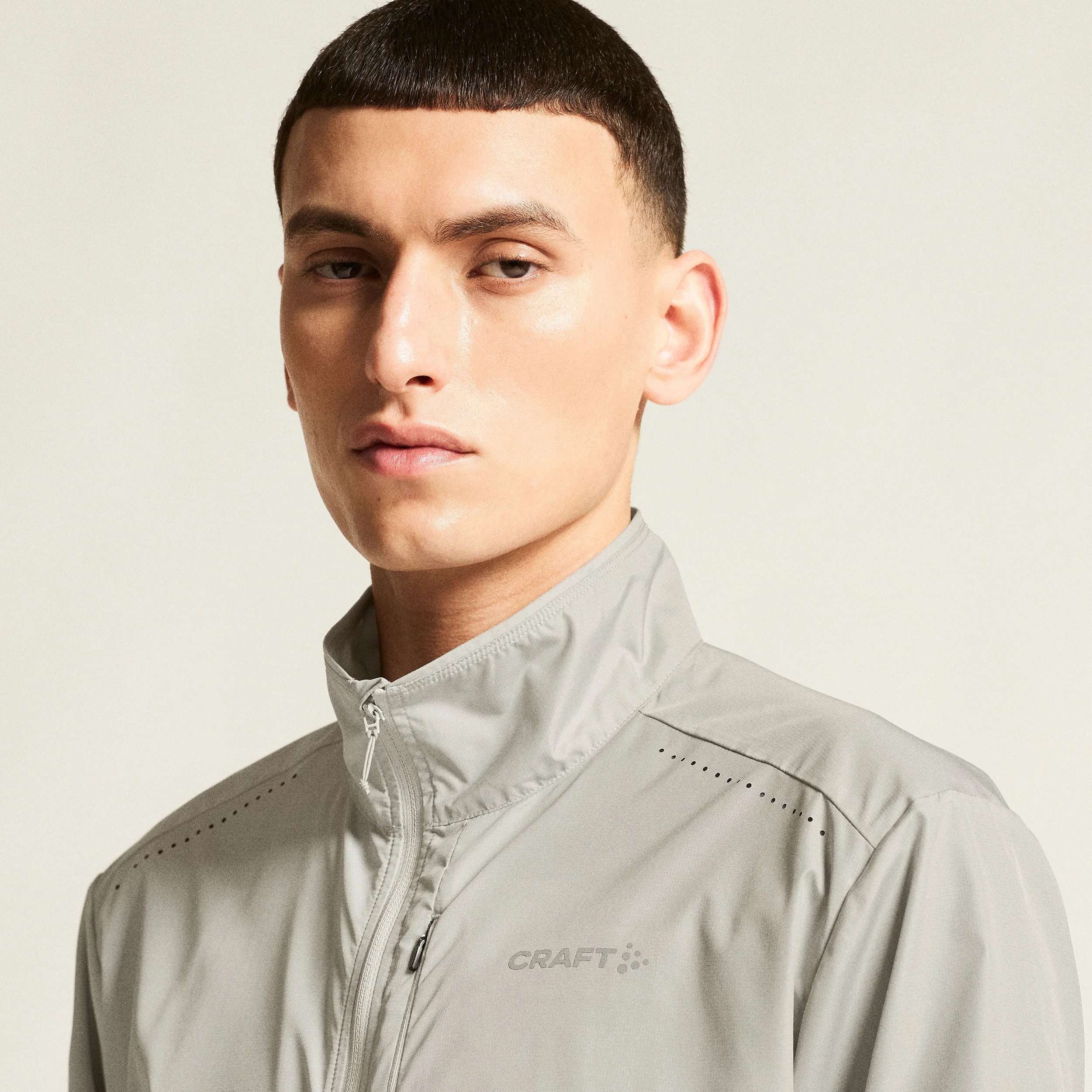 Essence Wind Laufjacke Herren - grau - Image 7