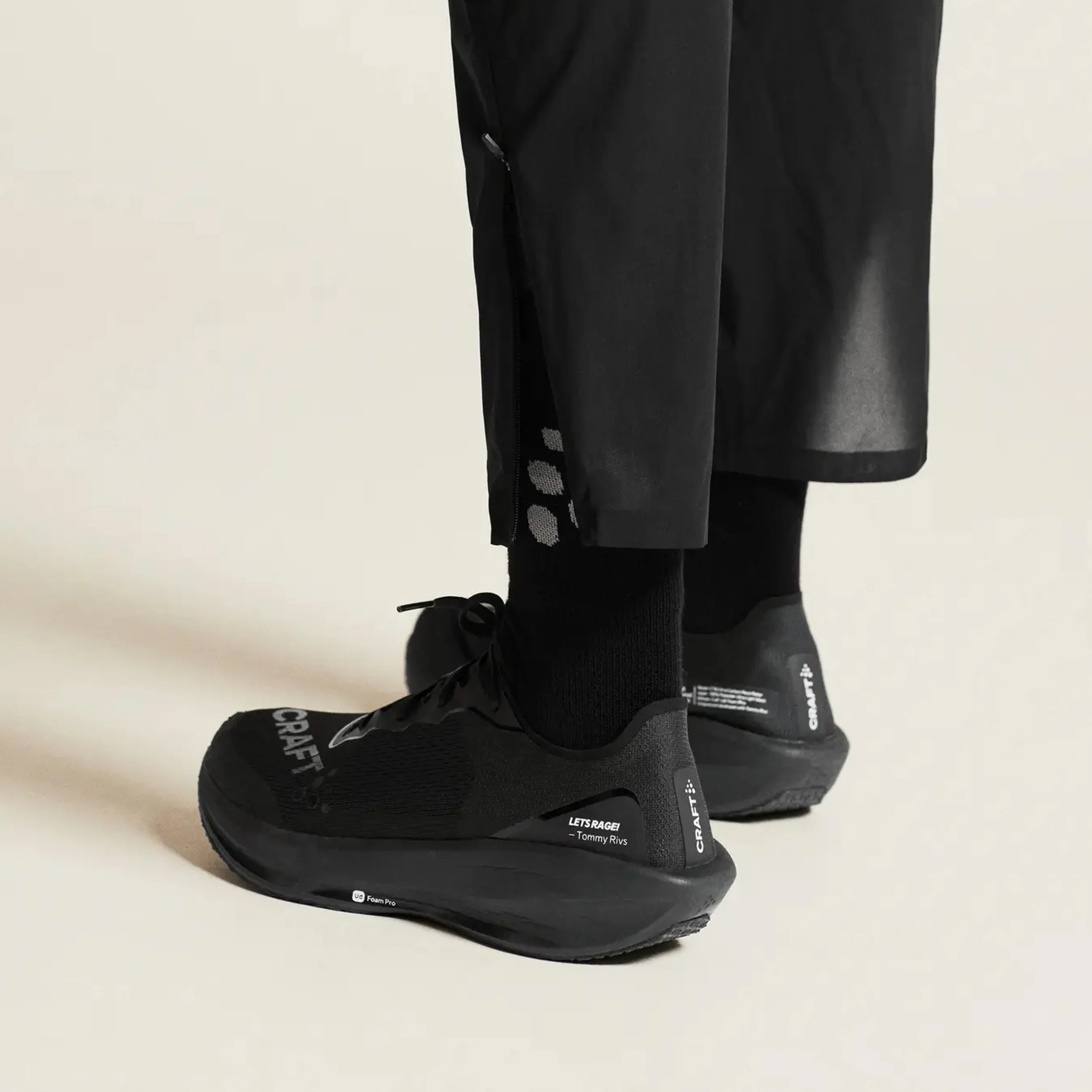 Pro Hydro Lightweight Laufhose Damen - schwarz - Image 5