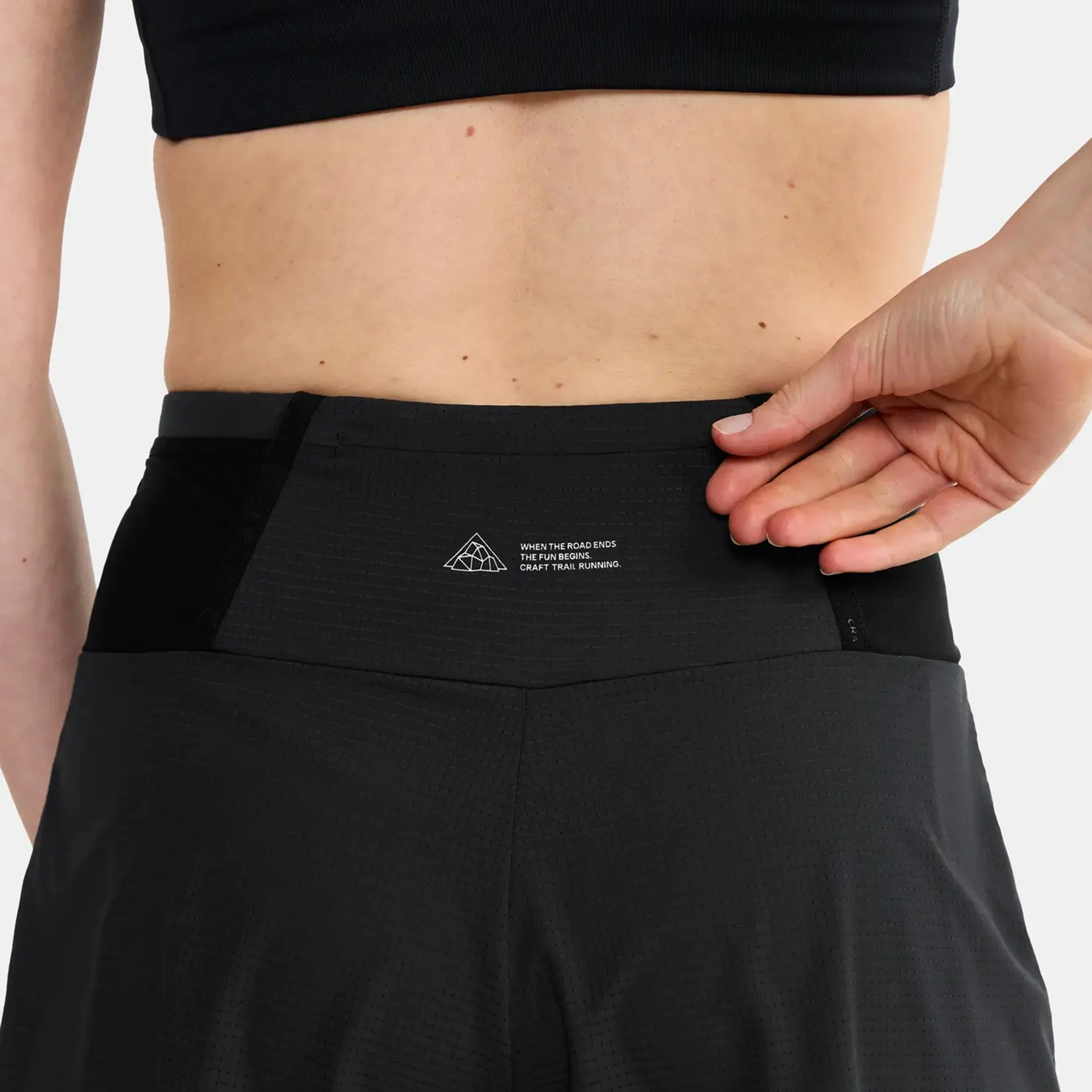 Pro Trail Laufshorts Damen-Schwarz - Image 6