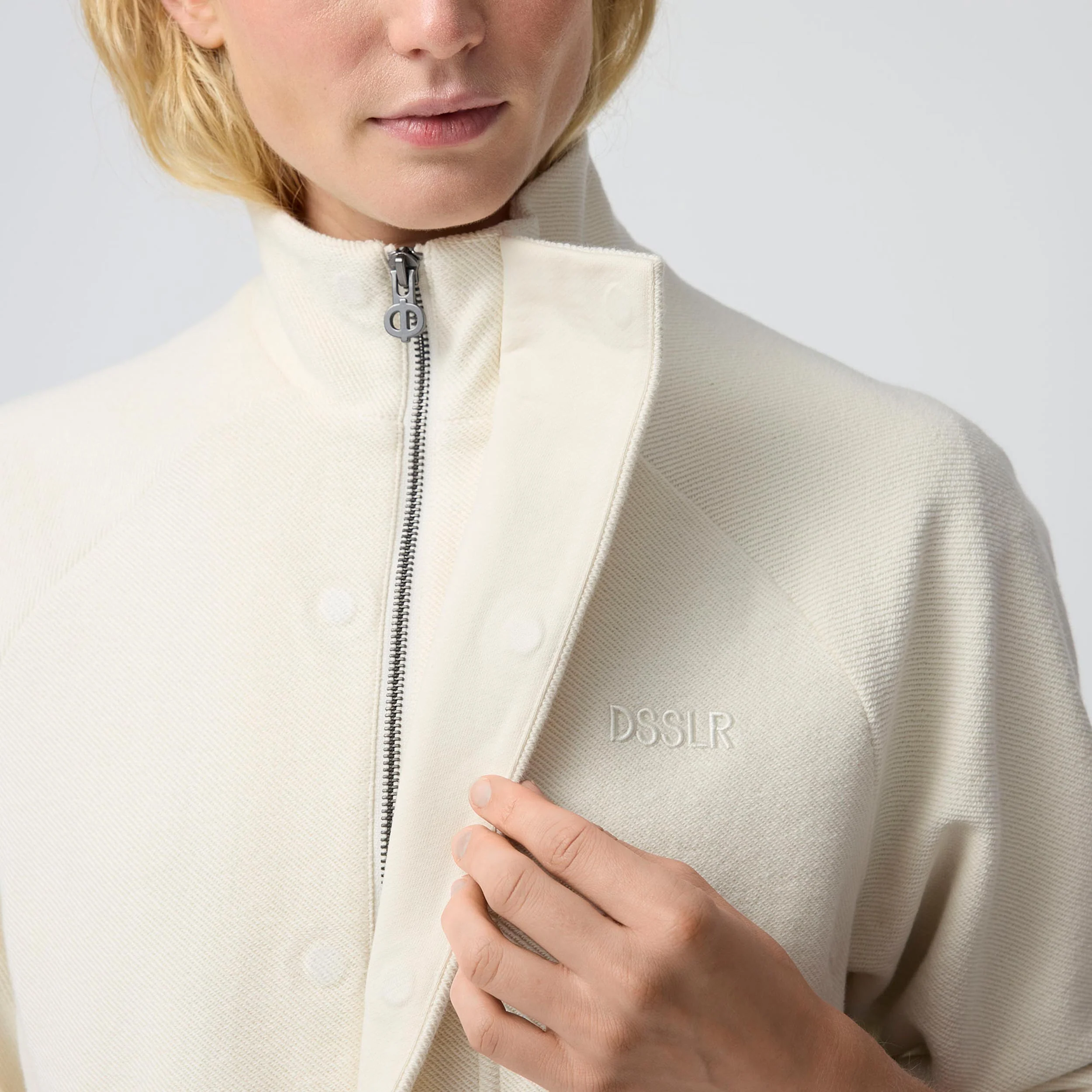 Walk On Court Sweatjacke Damen-Creme - Image 8