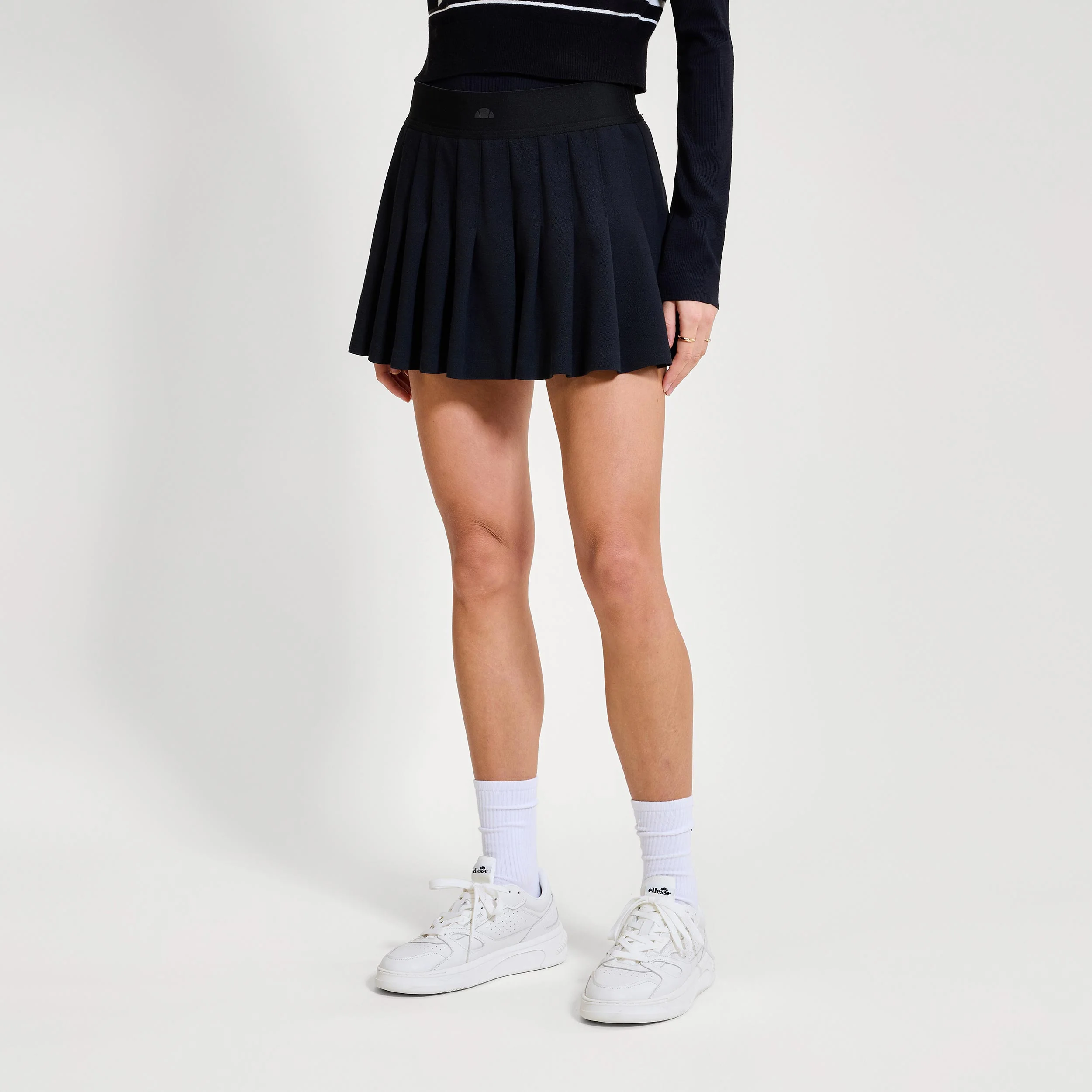 Ortegas Shorts Damen - schwarz