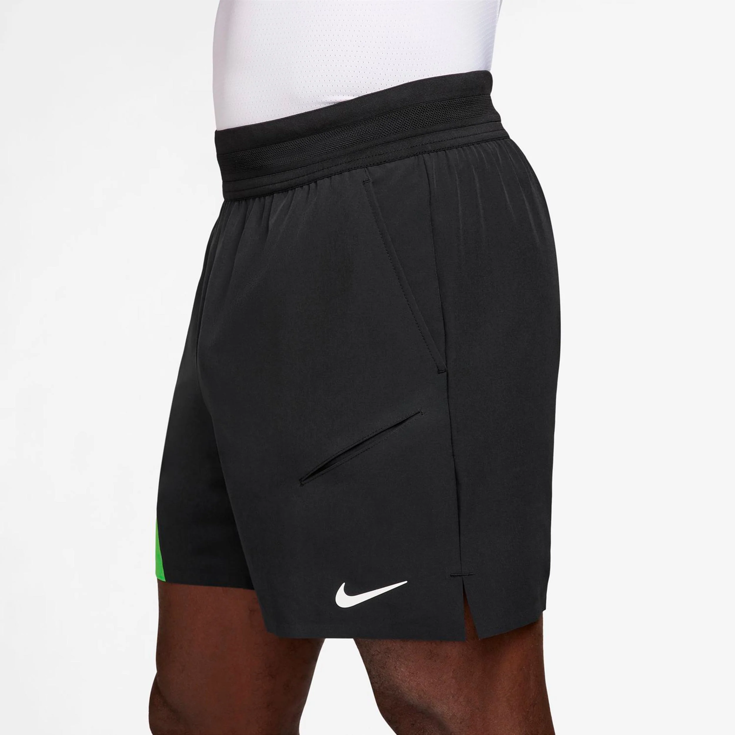 Carlos Alcaraz Court Dri-Fit Slam Shorts Herren-schwarz, grün - Image 3