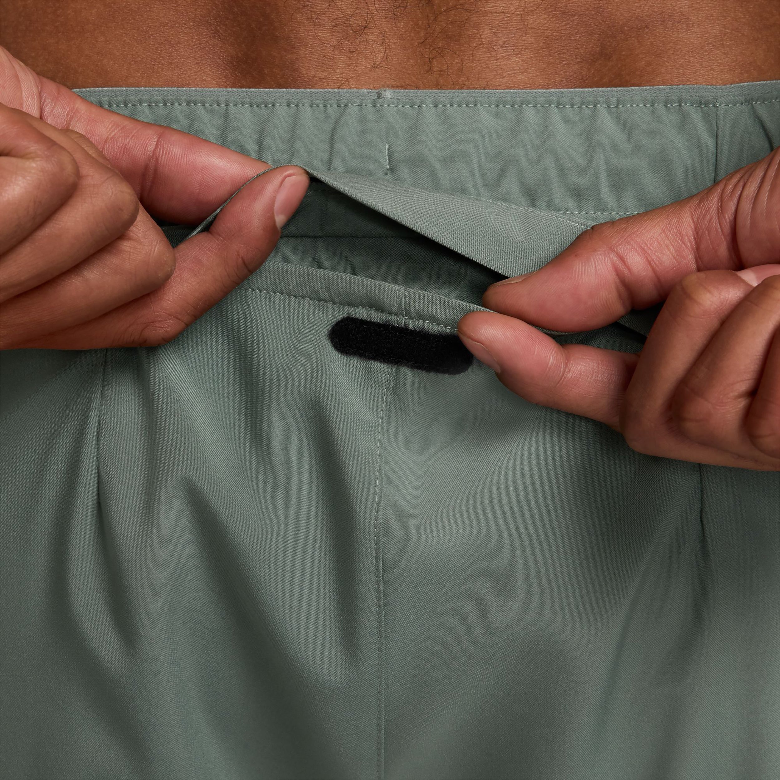 Challenger 5in Laufshorts Herren - salbei - Image 4