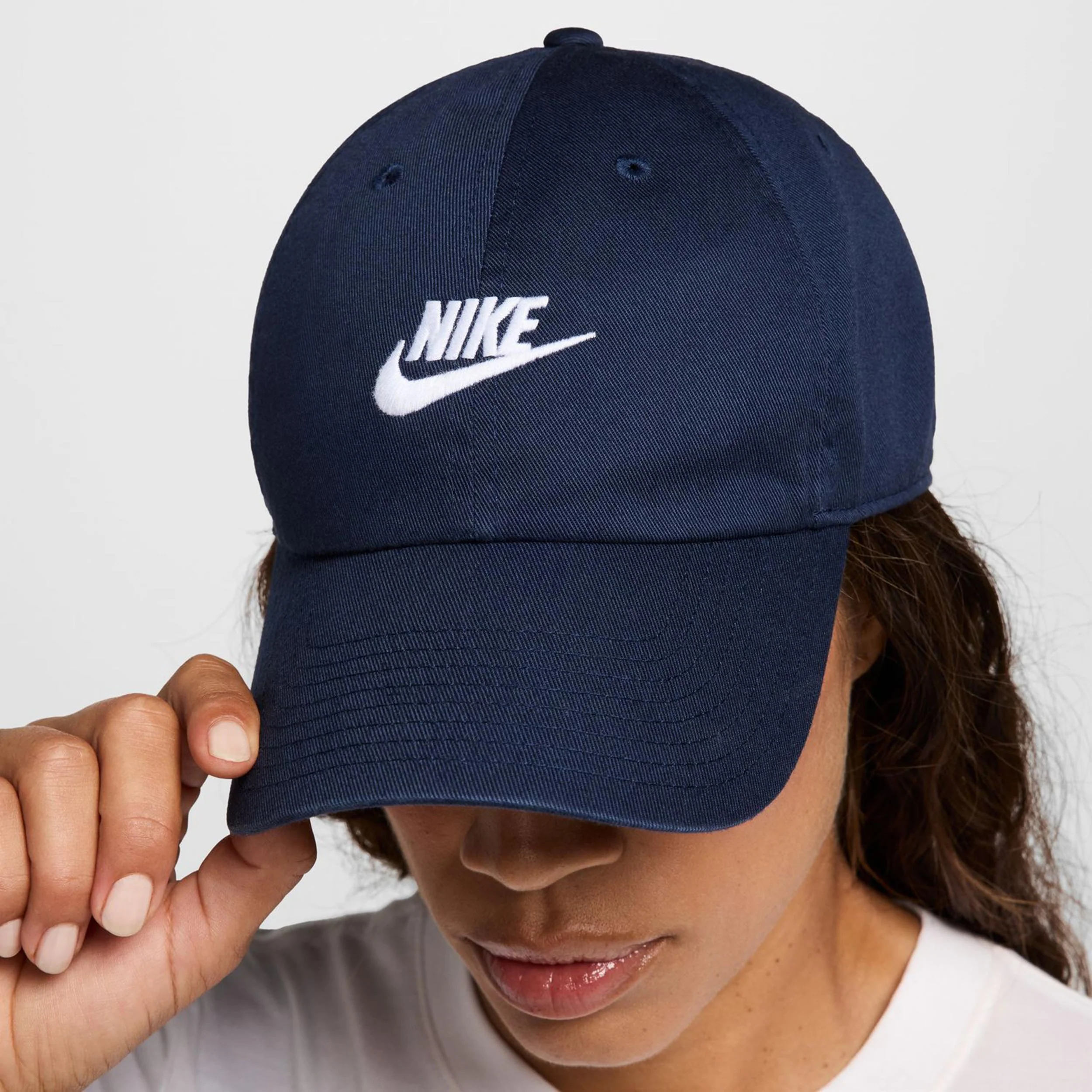 Club Futura Metal Swoosh Cap-Dunkelblau,Weiß - Image 4