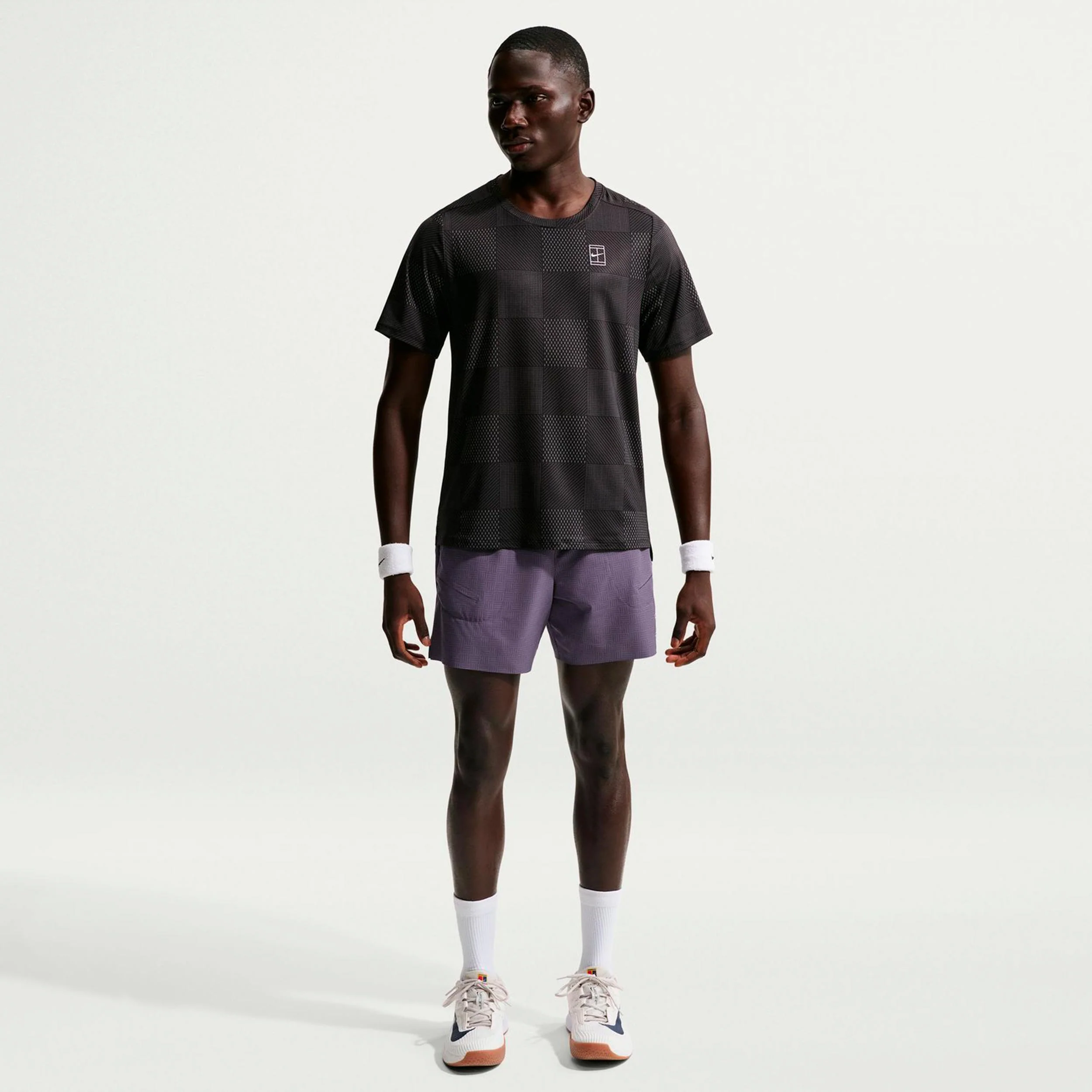 Court Dri-Fit Advantage 6in Shorts Herren-lila - Image 4