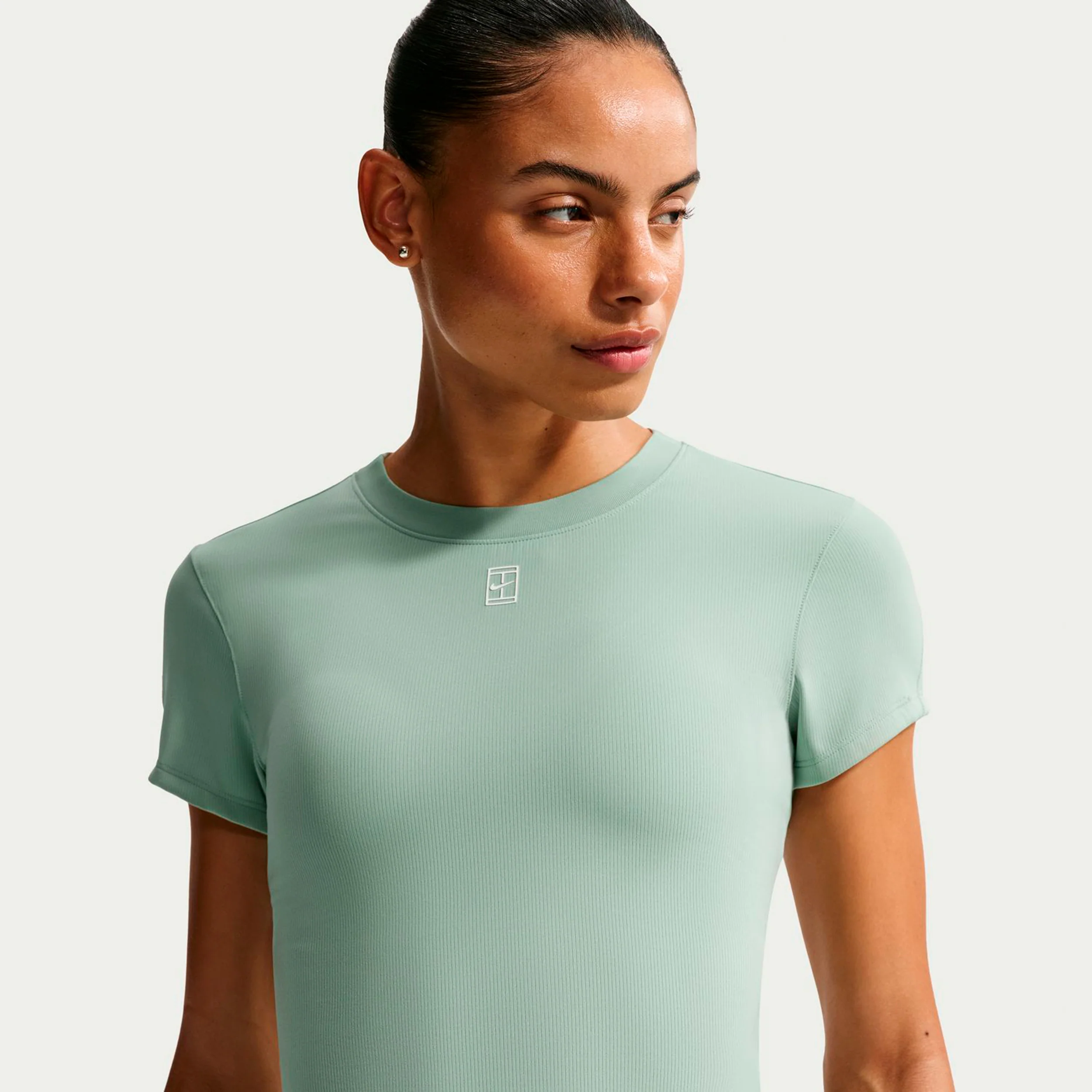 Court Dri-FIT Advantage T-Shirt Damen - graugrün, weiß - Image 3