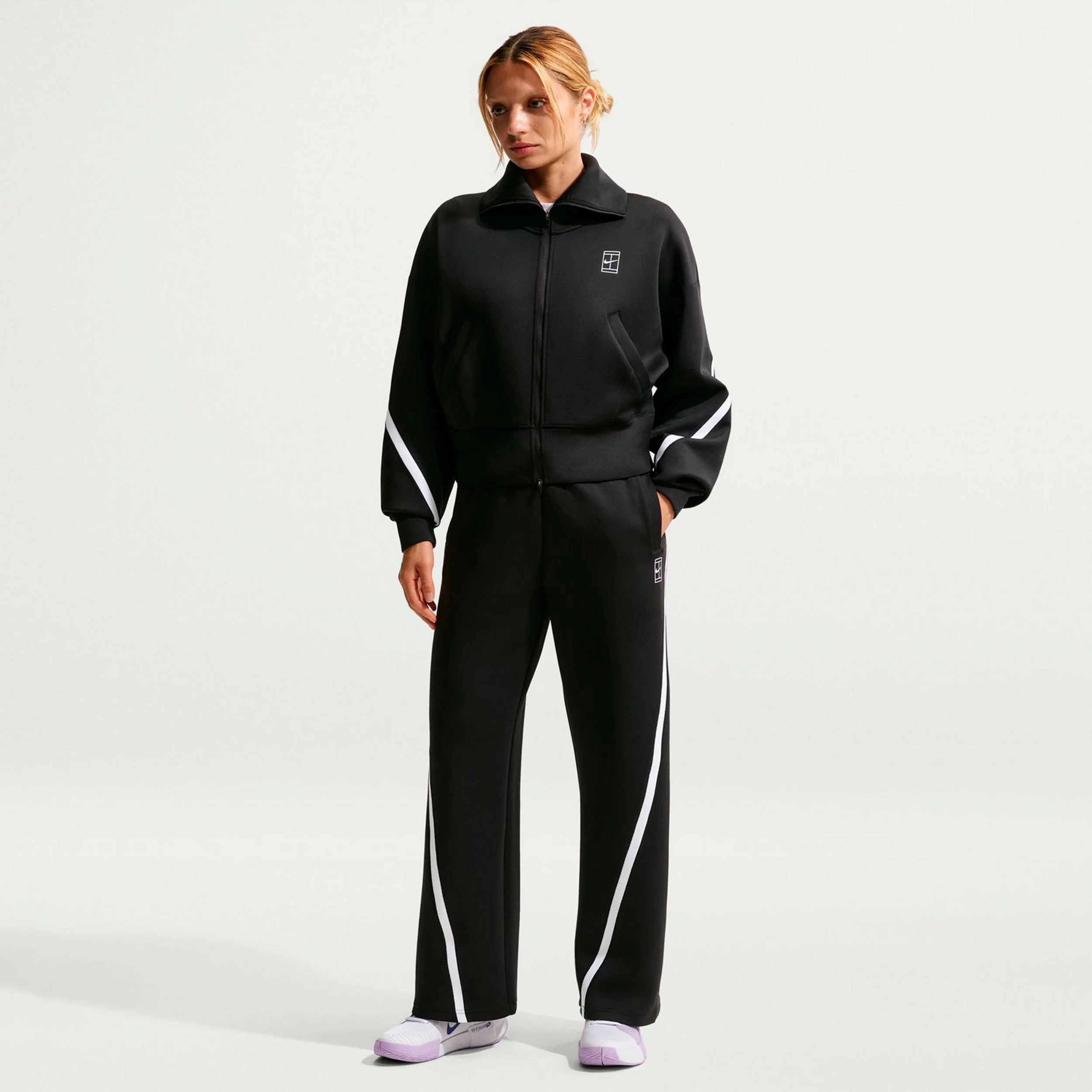 Court Dri-Fit Advantage  Trainingshose Damen-schwarz - Image 2
