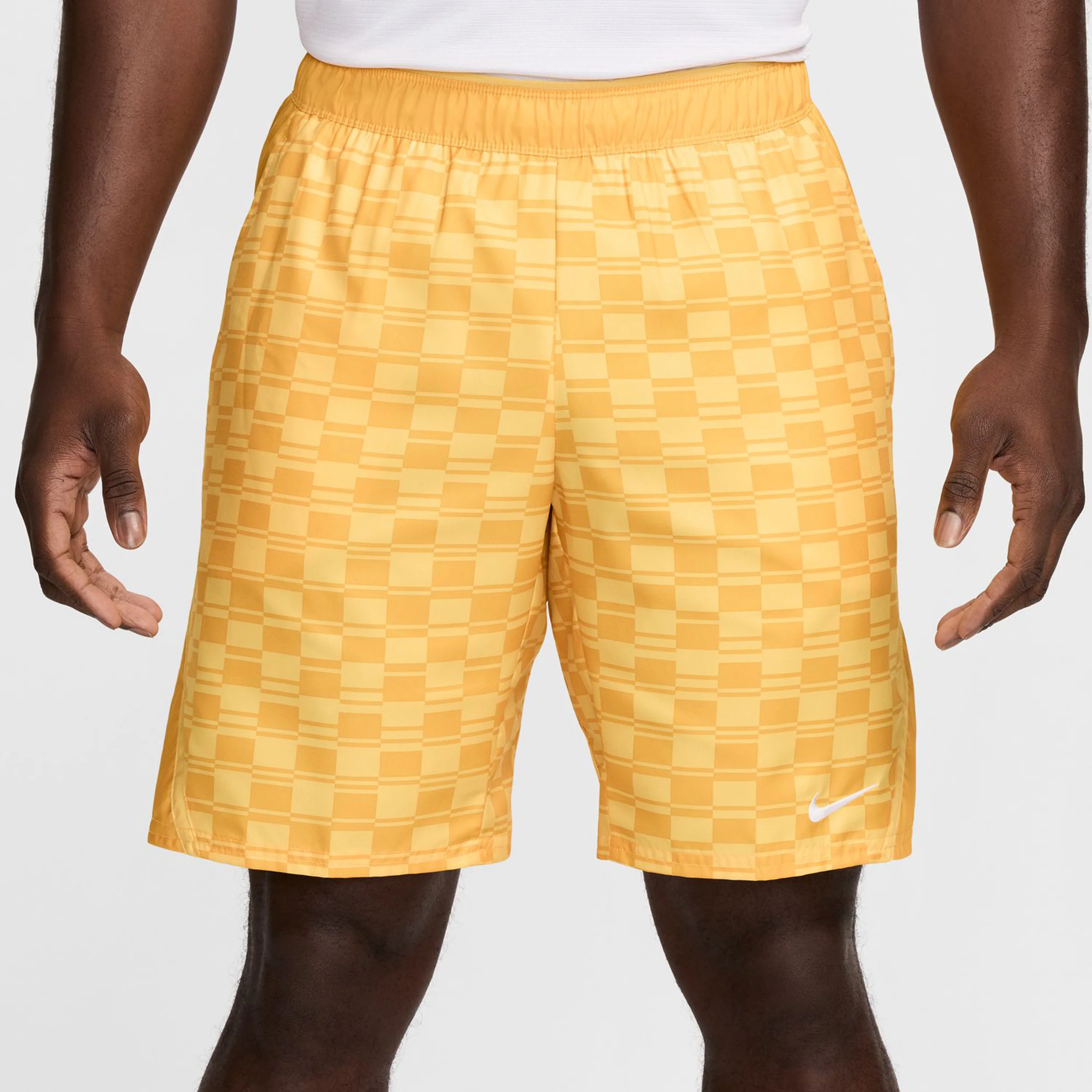 Court Dri-Fit Victory 9in Shorts Herren-Gelb,Weiß - Image 5