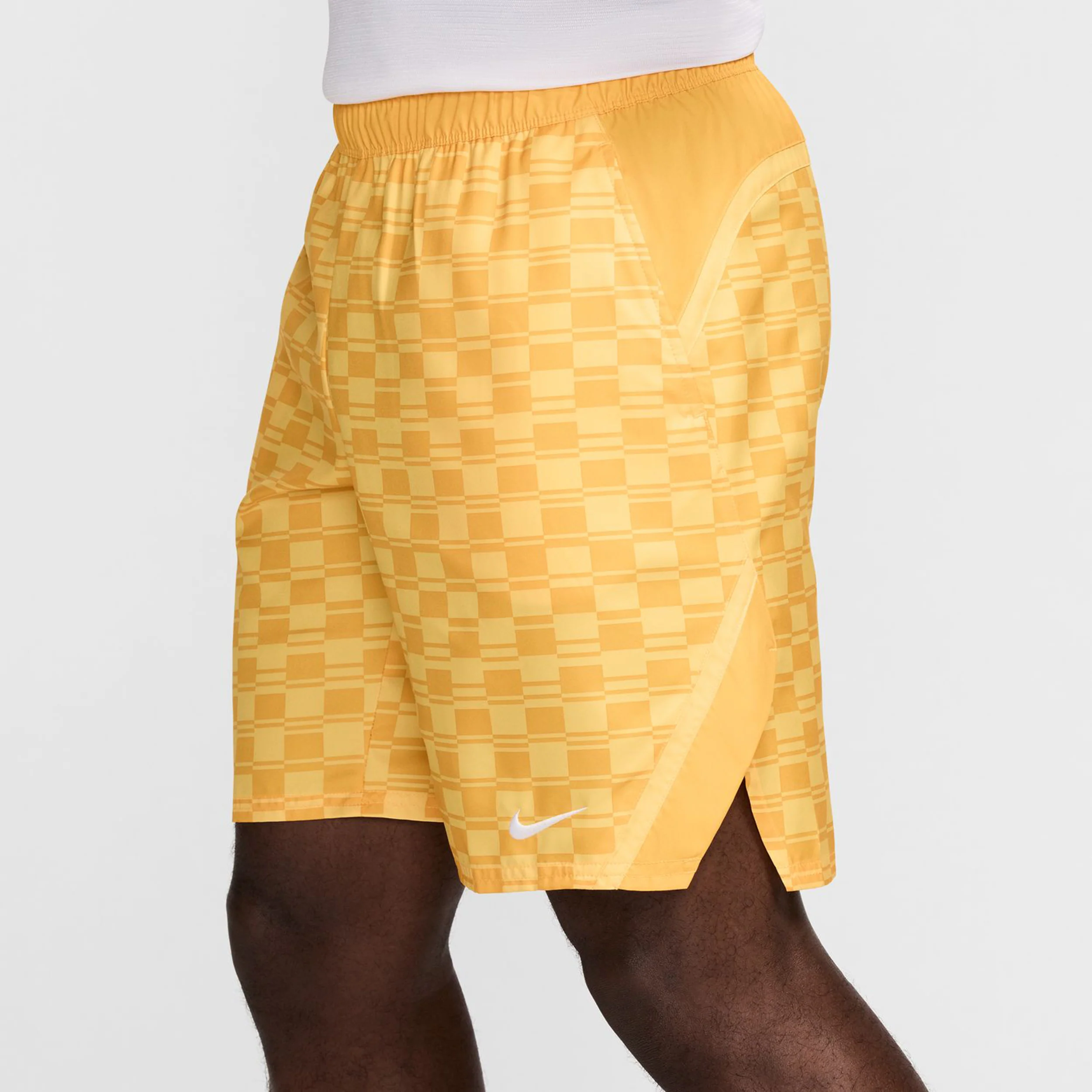 Court Dri-Fit Victory 9in Shorts Herren-Gelb,Weiß - Image 7