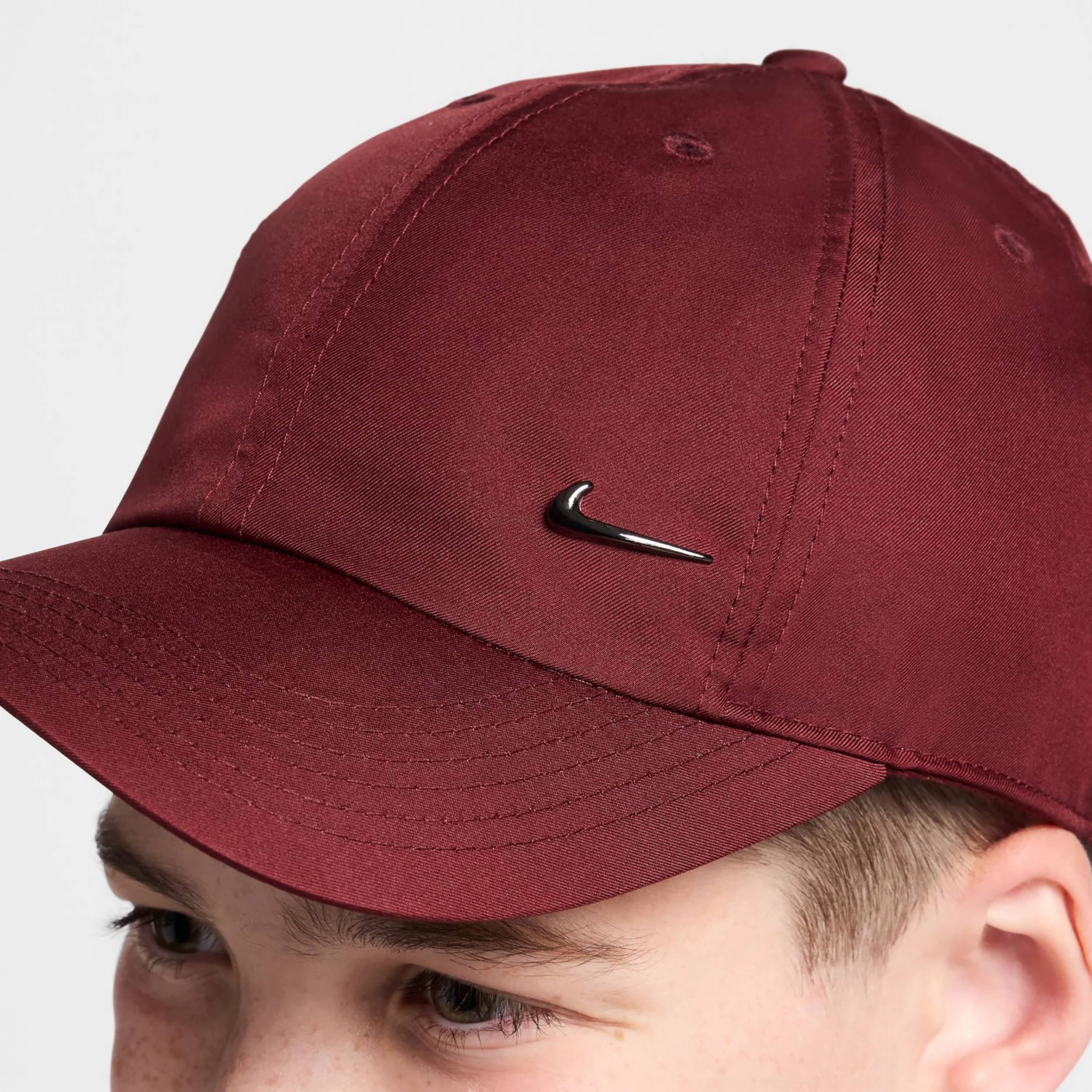 Dri-FIT Club Metal Swoosh Cap Kinder-weinrot - Image 4