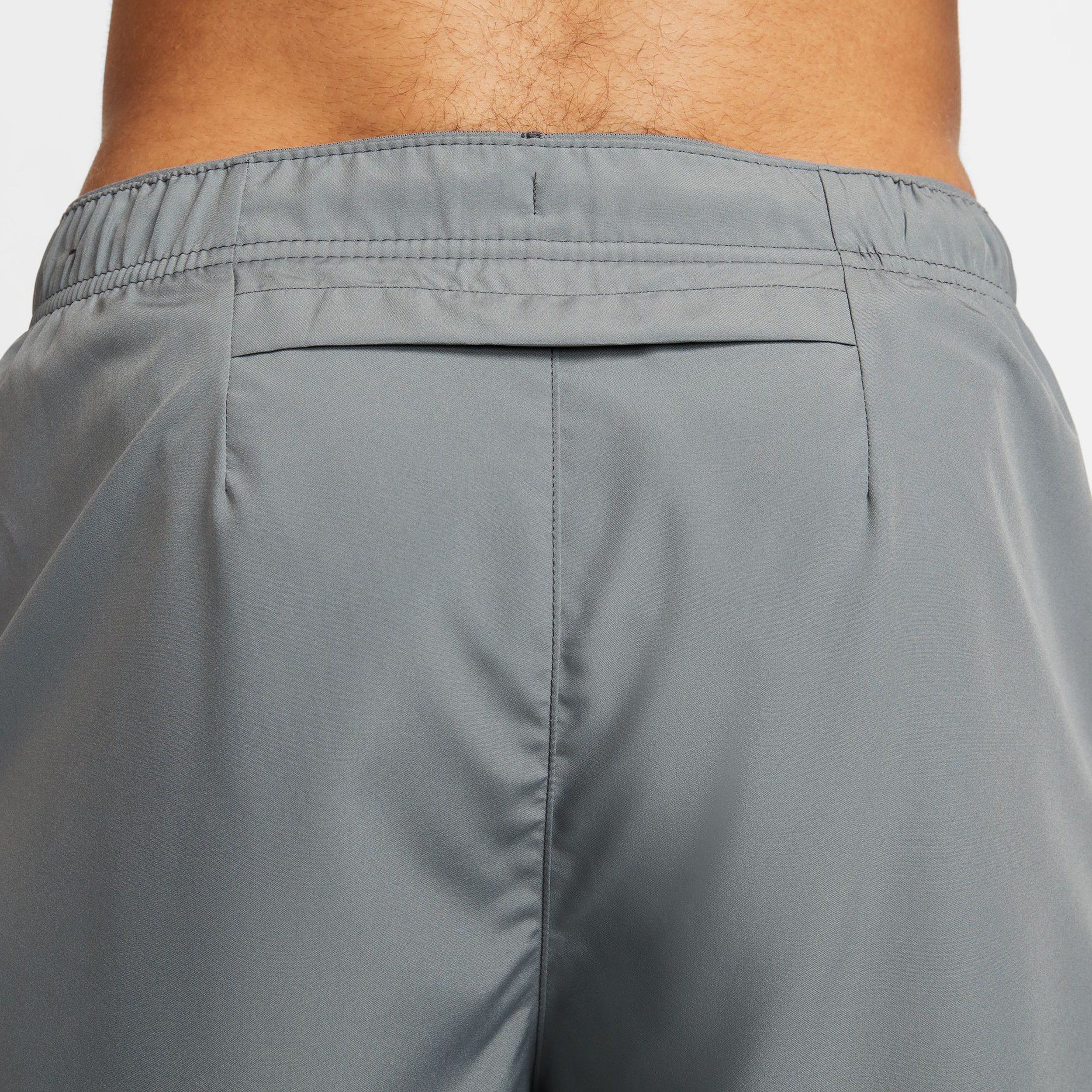 Dri-Fit Dri-Fit Challenger 7in Unlined Versatile Shorts Herren - grau, - Image 9