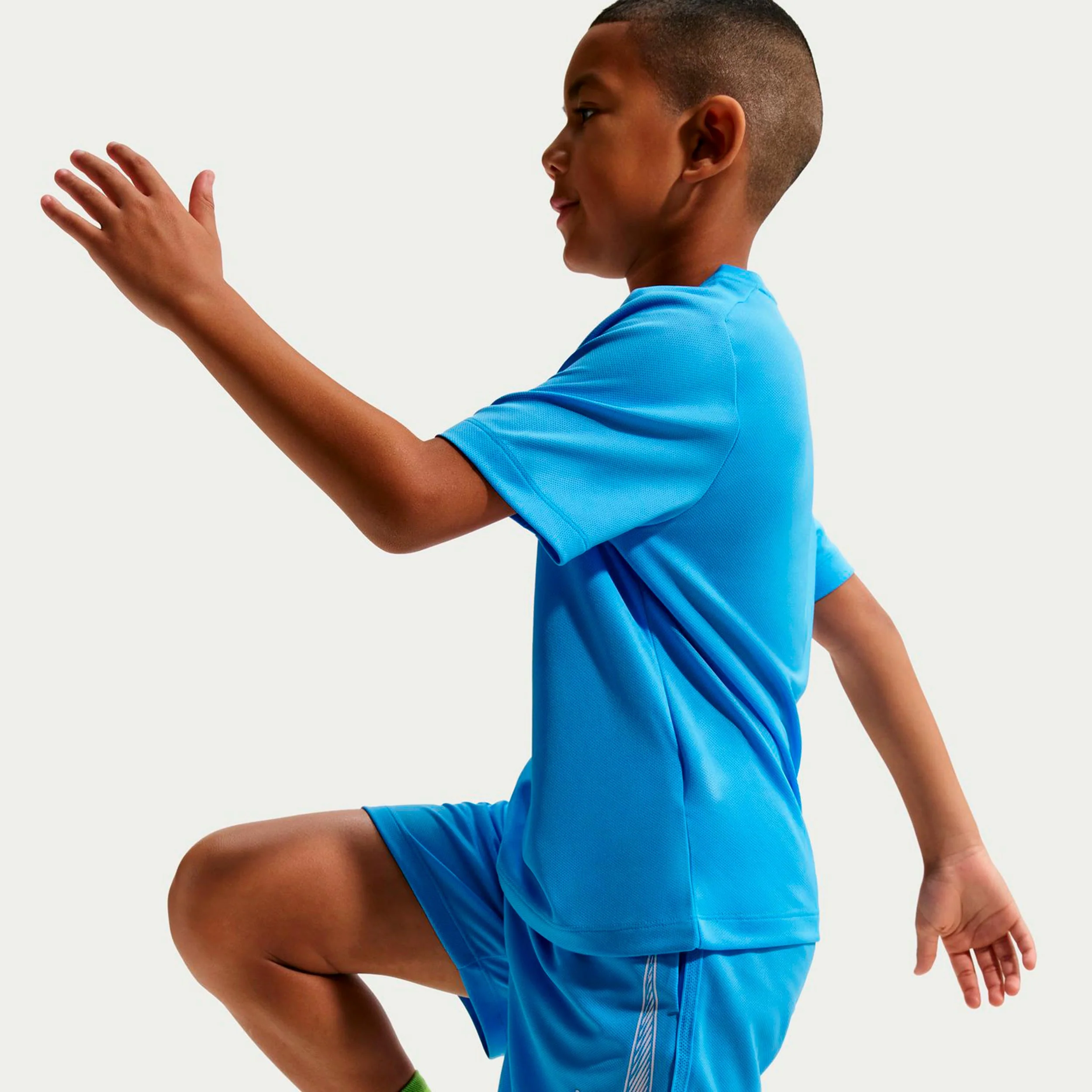 Dri-Fit Multi Shorts Jungen-hellblau - Image 4