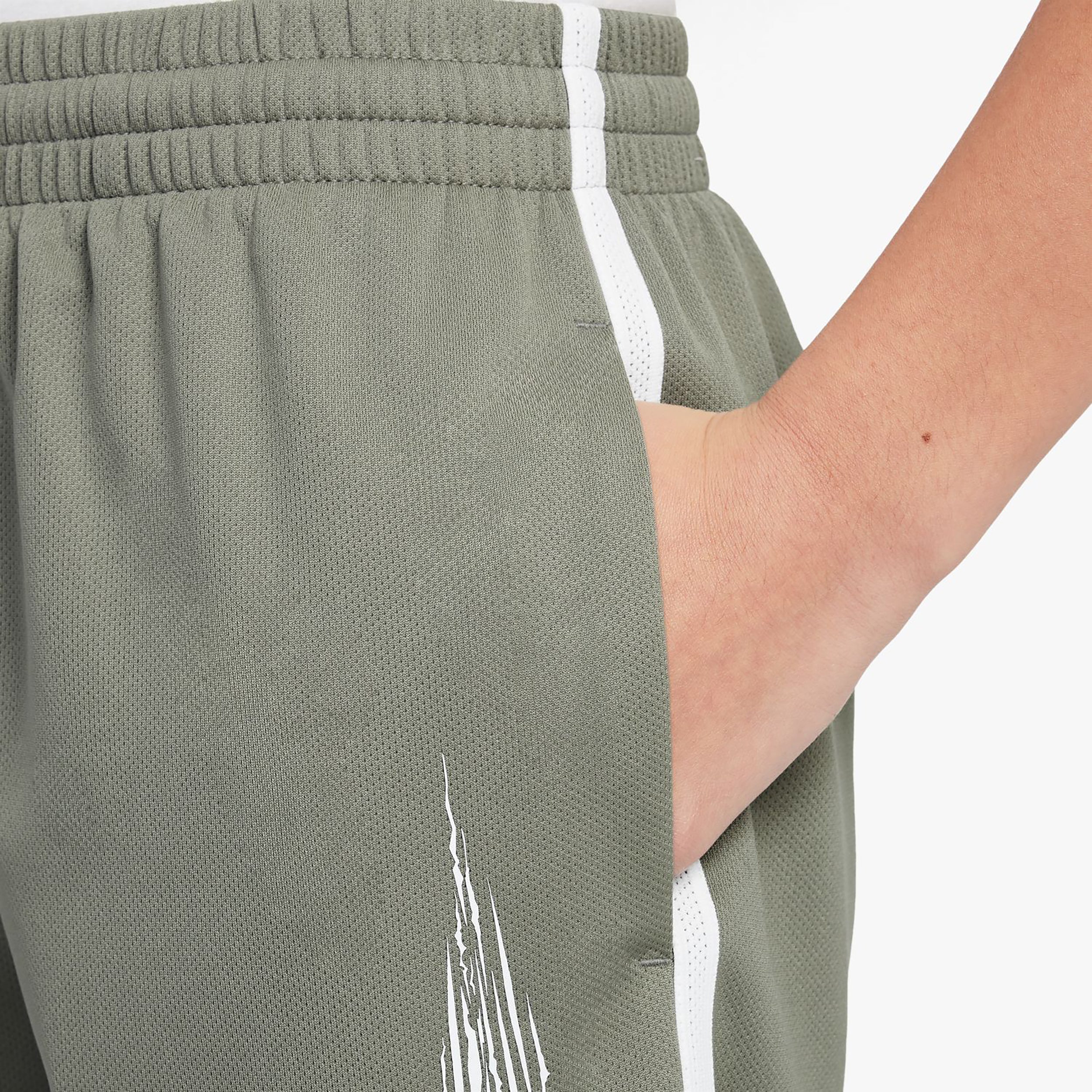 Dri-Fit Multi Shorts Kinder-Oliv - Image 4