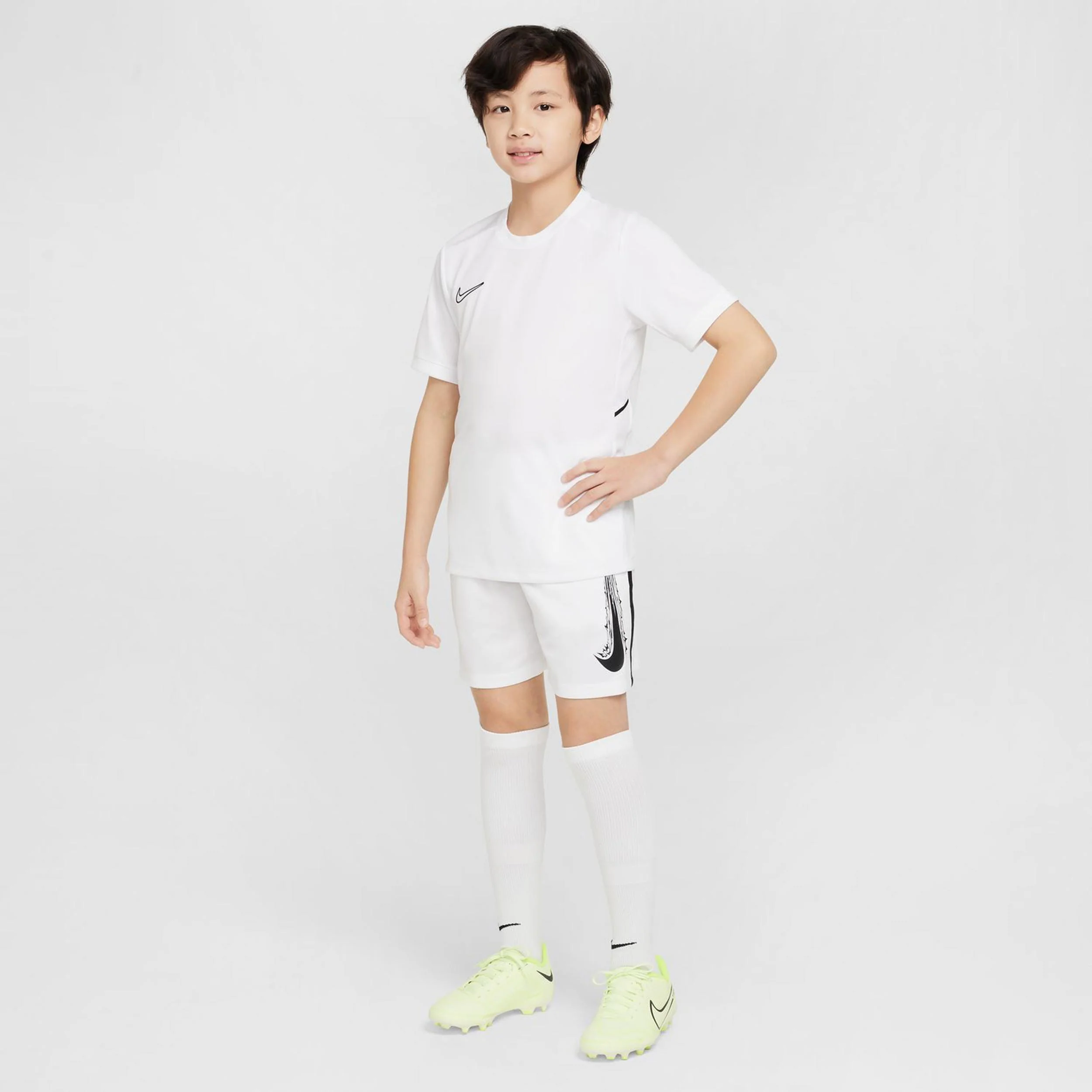 Dri-Fit Multi Shorts Kinder-Weiß - Image 7