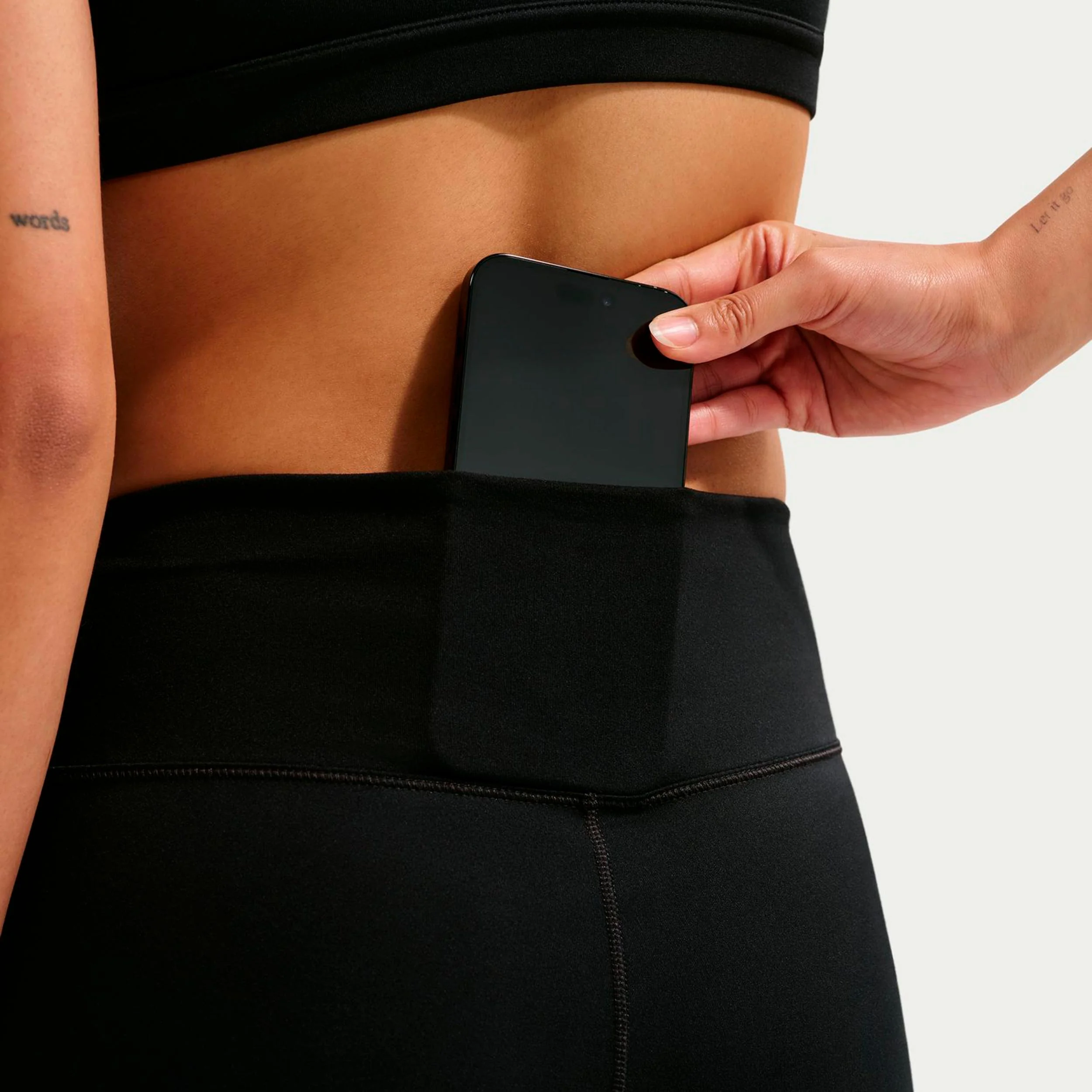 Dri-Fit One High Rise Tight Damen-schwarz - Image 6