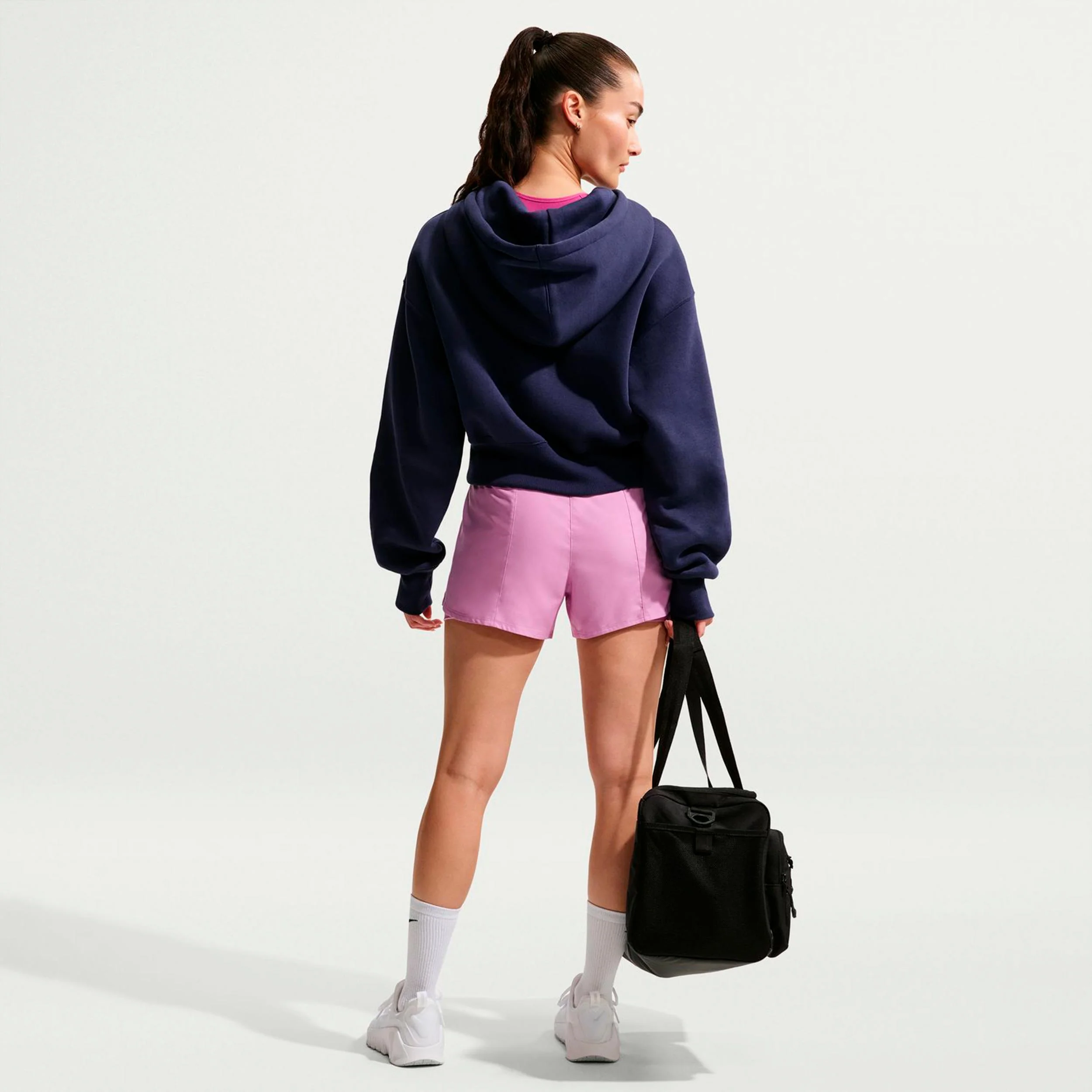 Dri-Fit One Mid Rise 2in1 3in Shorts Damen-flieder, weiß - Image 3
