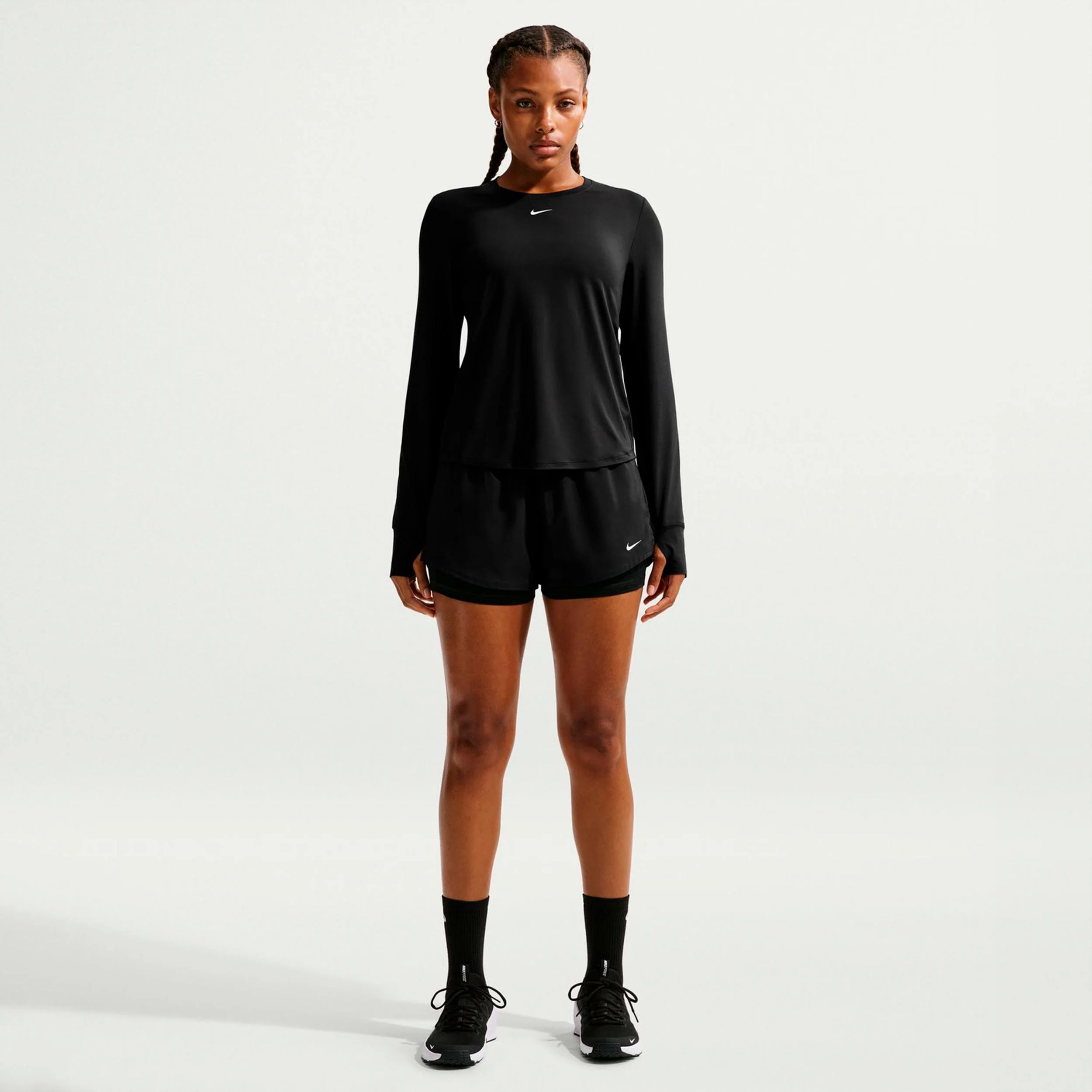 Dri-Fit One Mid Rise 2in1 3in Shorts Damen-schwarz, weiß - Image 2