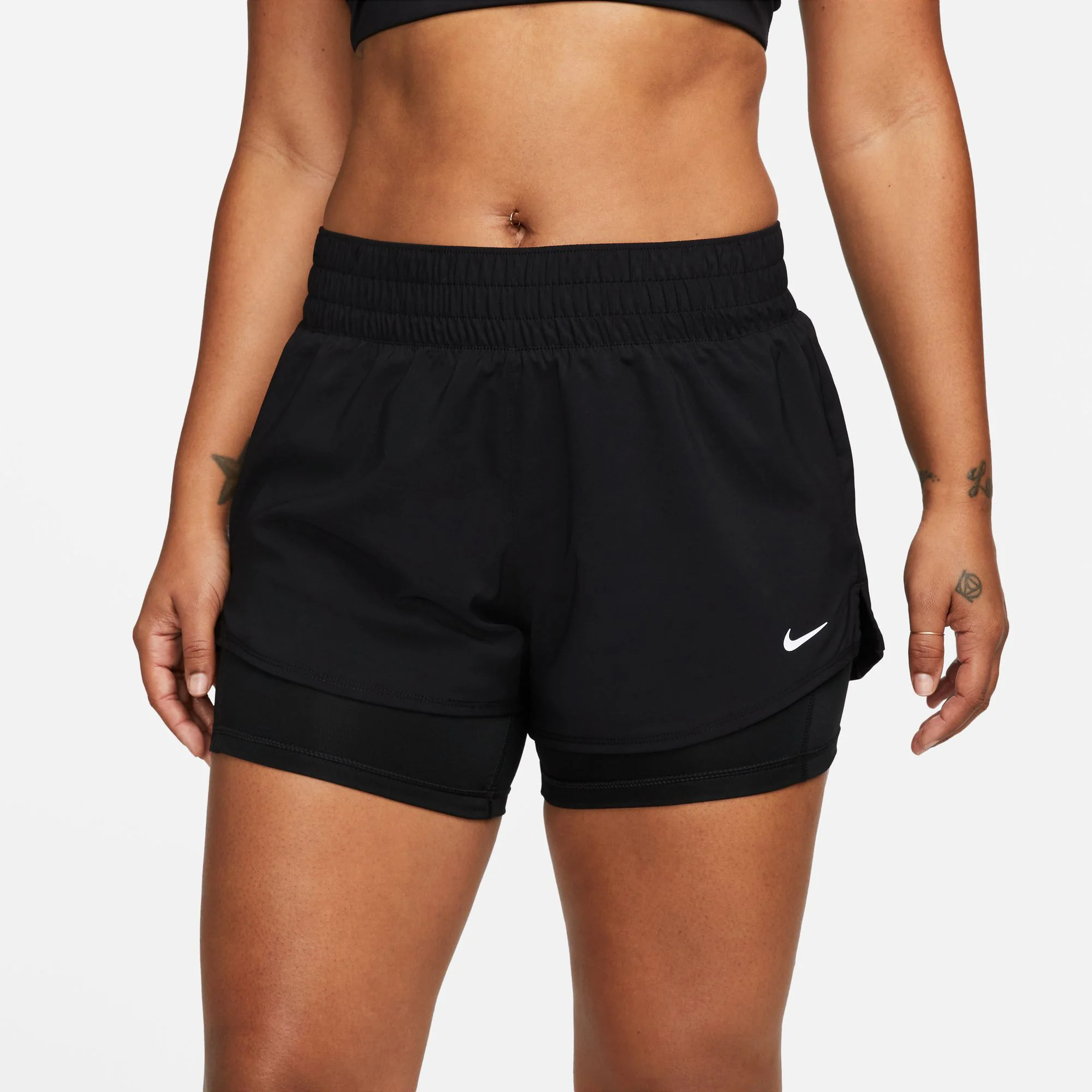 Dri-Fit One MR 2in1 Shorts Damen-Schwarz - Image 5