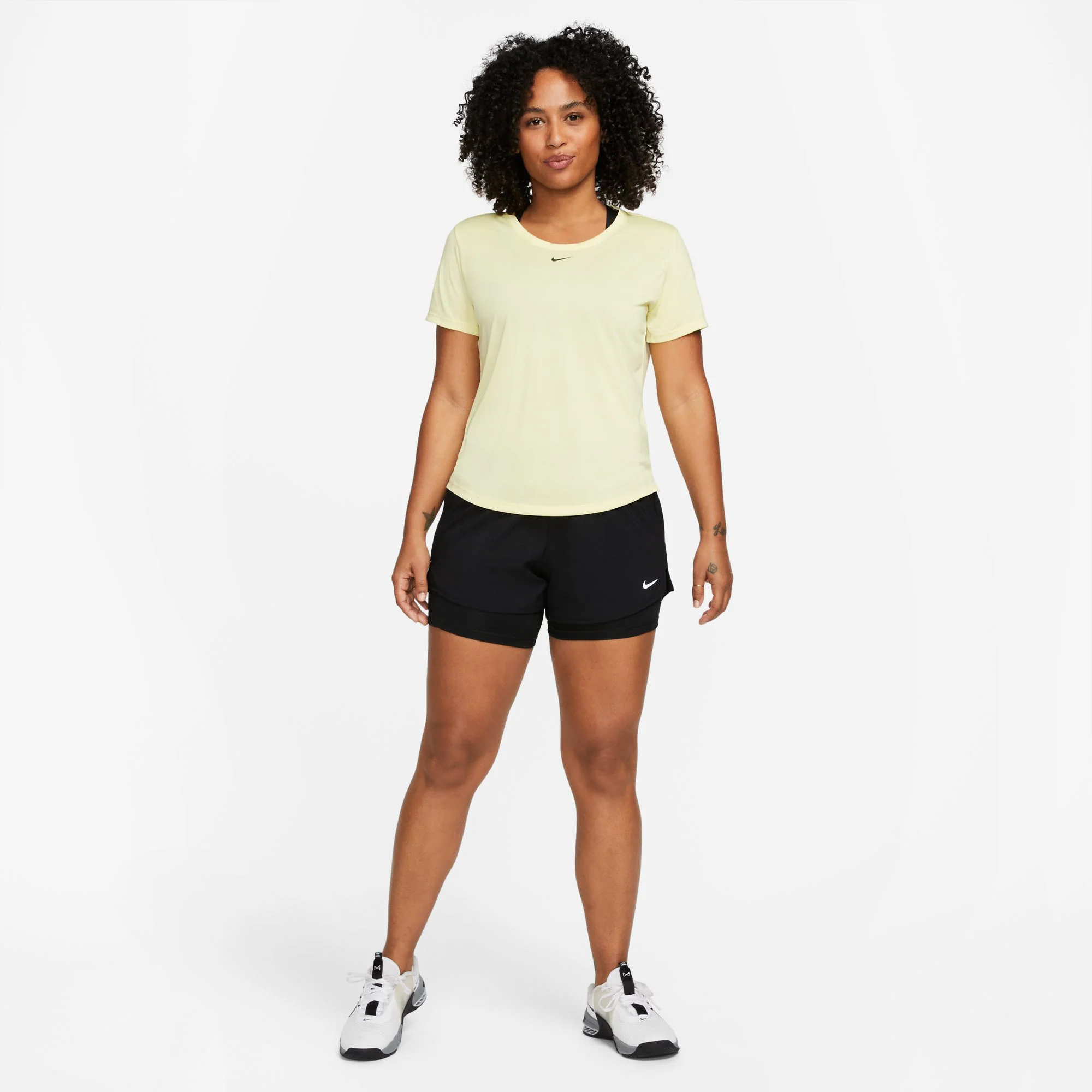 Dri-Fit One MR 2in1 Shorts Damen-Schwarz - Image 7