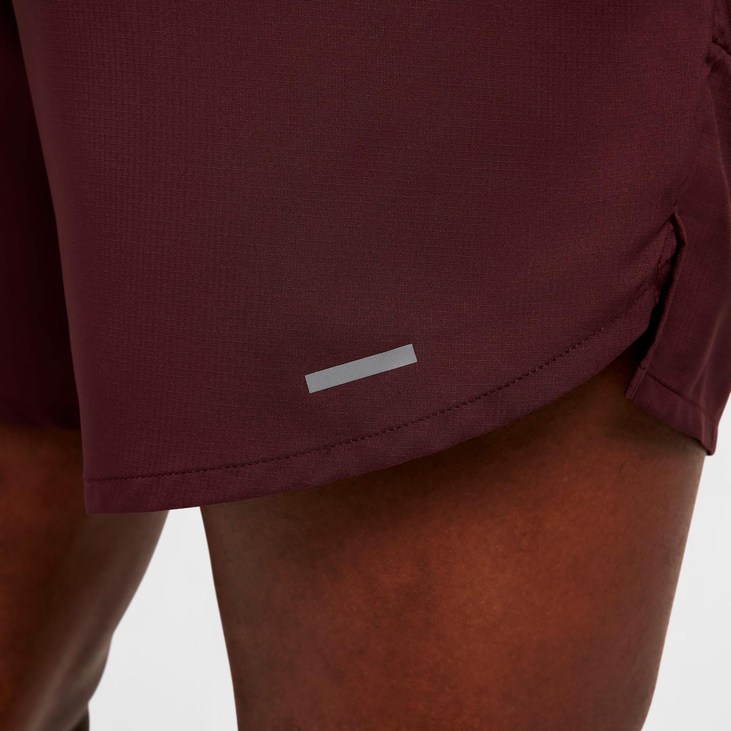 Dri-Fit Stride 7in Brief-Lined Shorts - dunkelrot, schwarz - Image 7