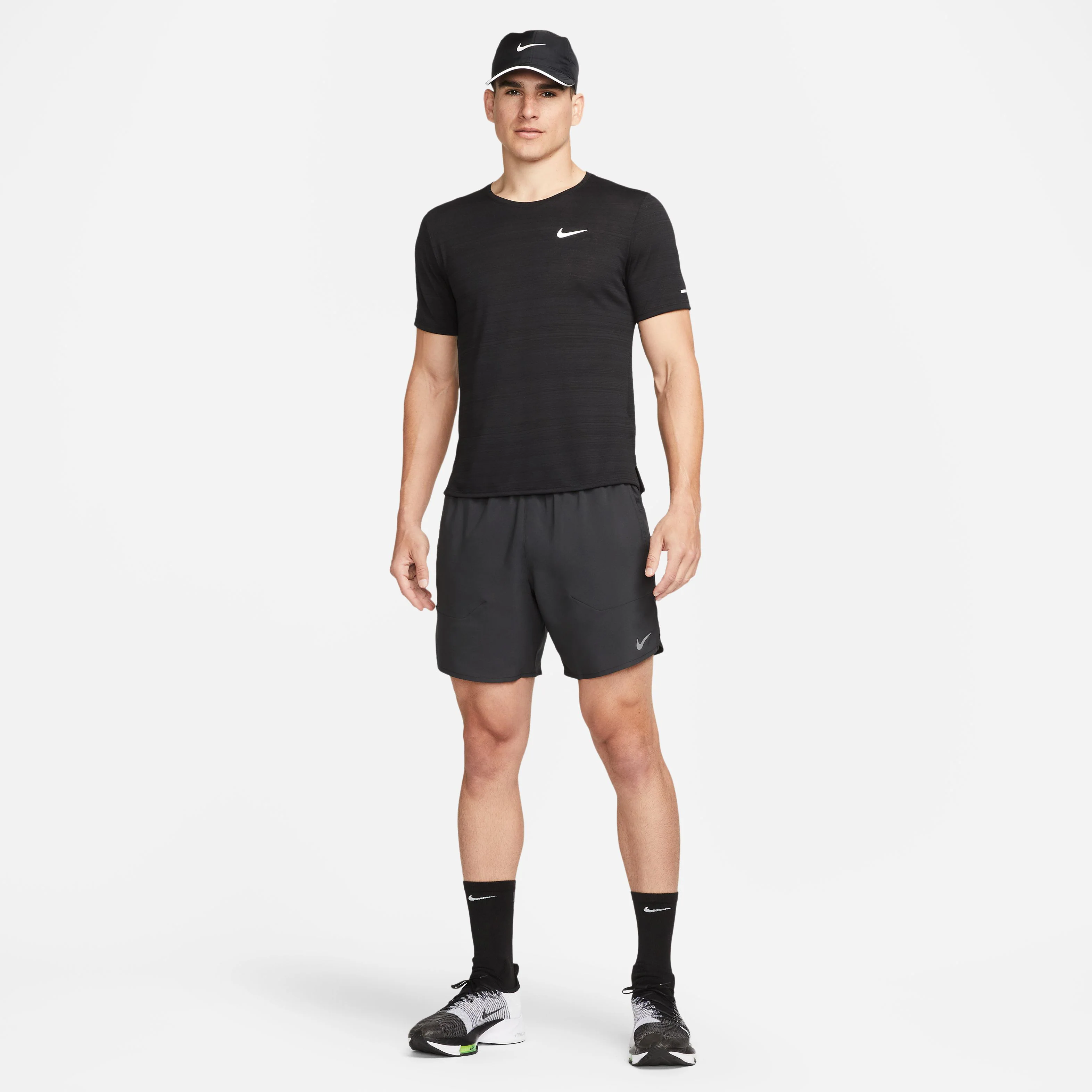 Dri-Fit Stride 7in Brief-Lined Shorts Herren-Schwarz - Image 8