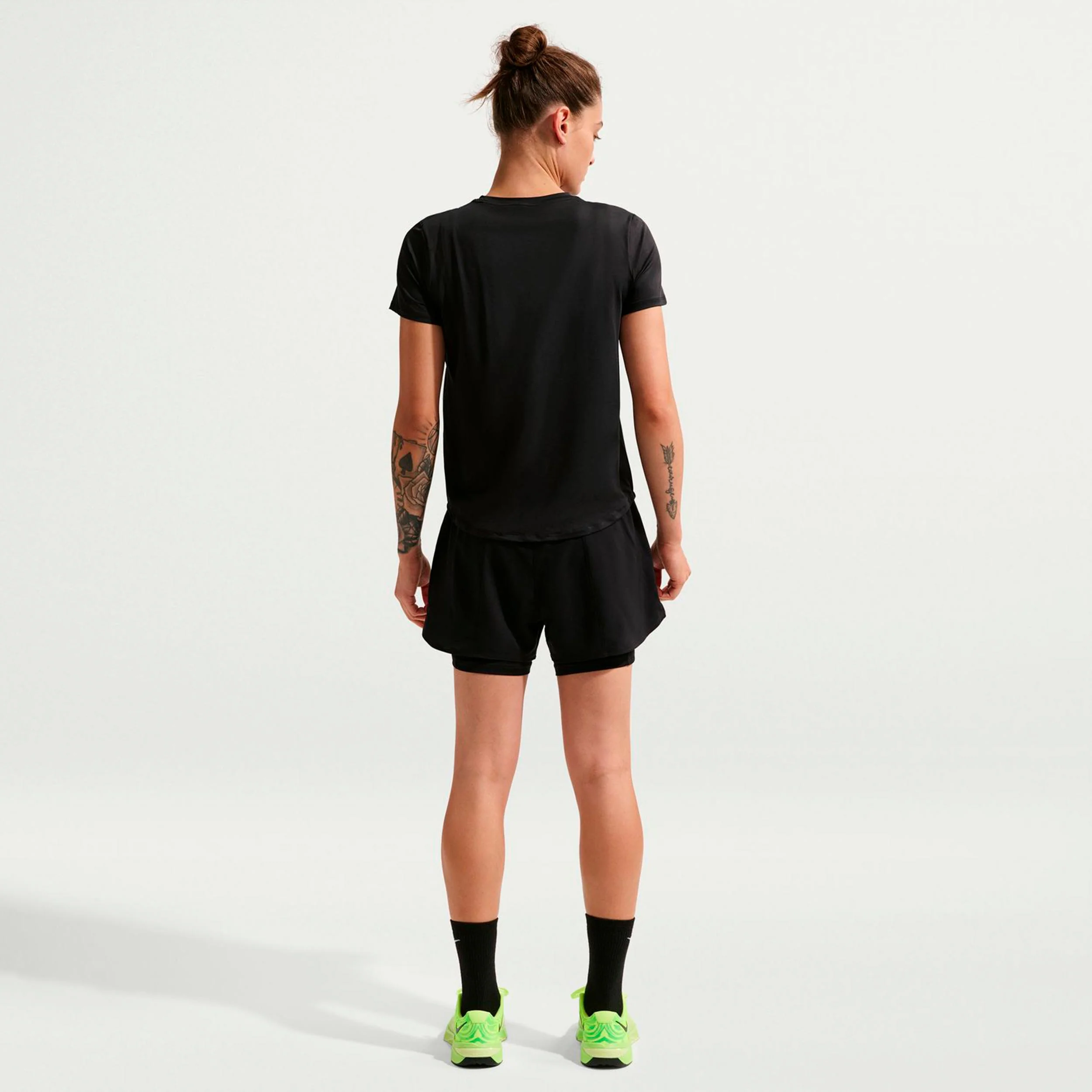 One Dri-Fit T-Shirt Damen-schwarz, weiß - Image 3