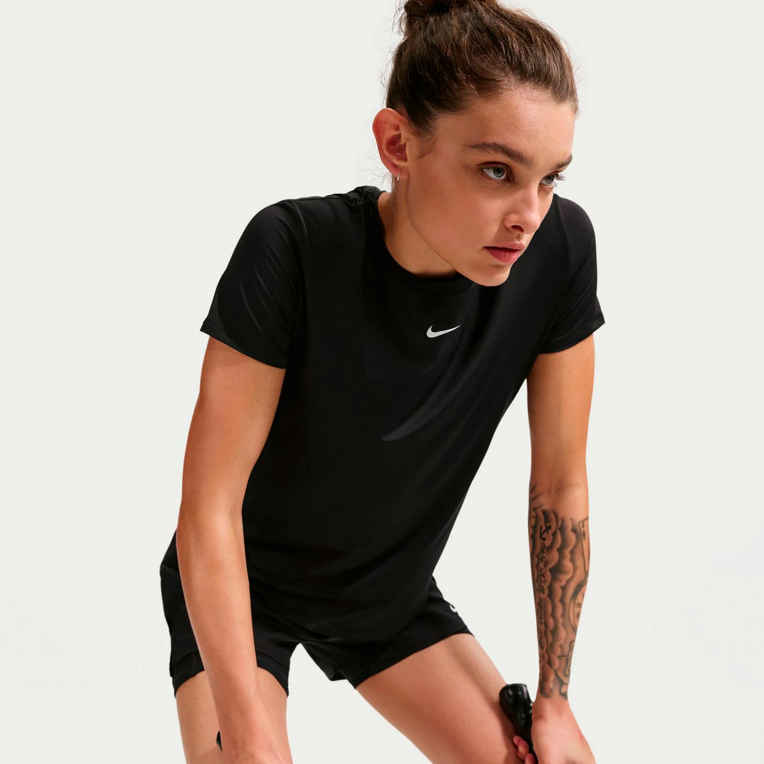 One Dri-Fit T-Shirt Damen-schwarz, weiß - Image 5