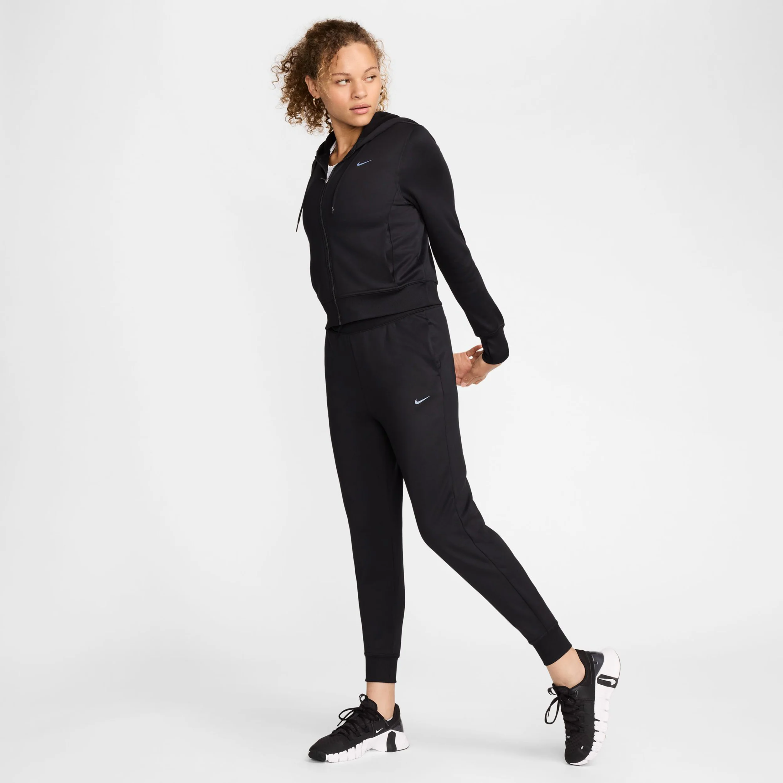 One Therma-Fit Sweatjacke Damen-Schwarz - Image 9