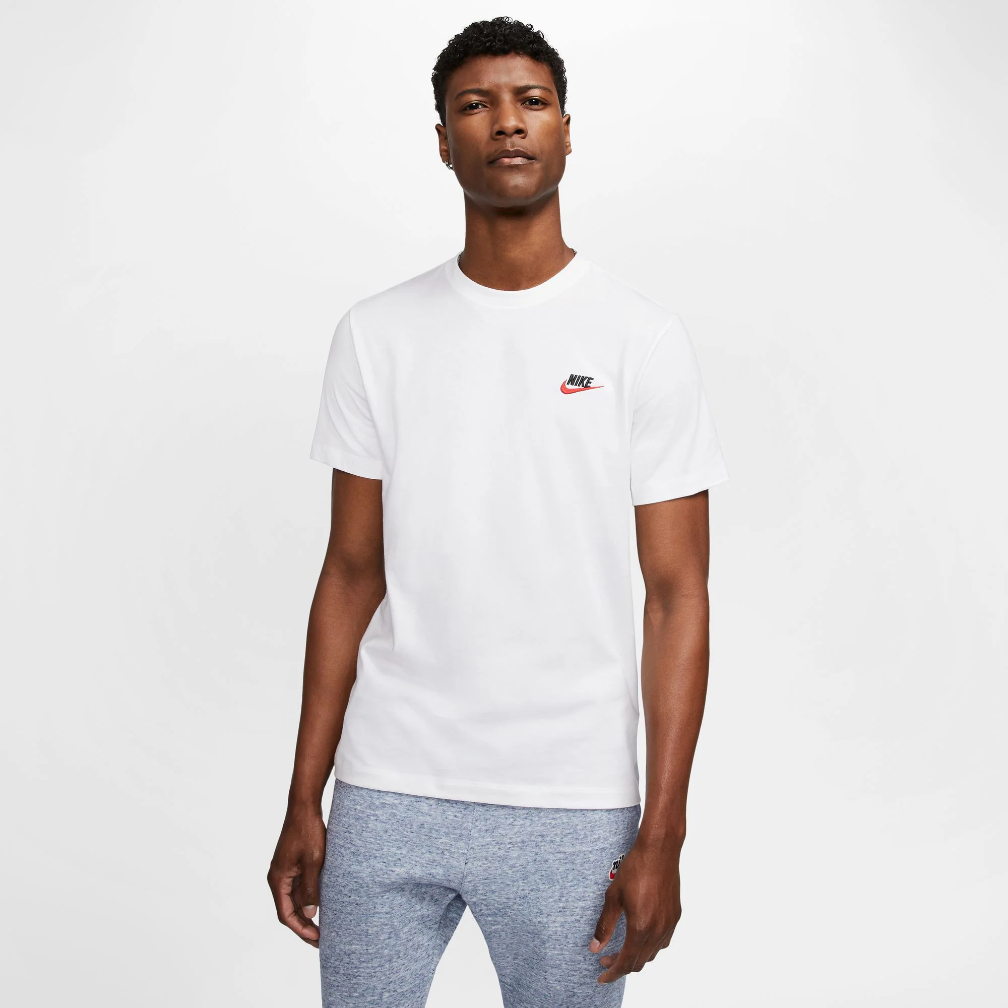 Sportswear Club T-Shirt Herren - weiß, - Image 3