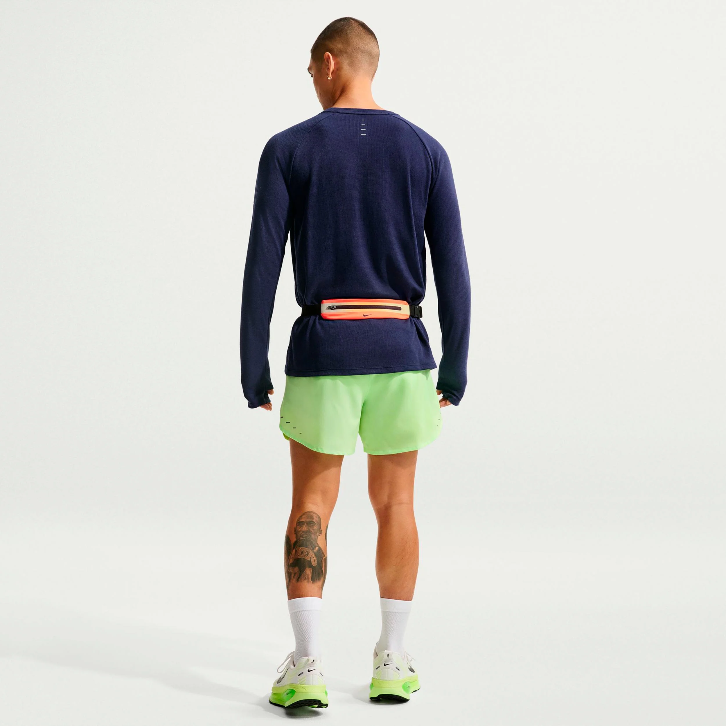 STRIDE 5IN  Laufshorts Herren - hellgrün, silber - Image 3