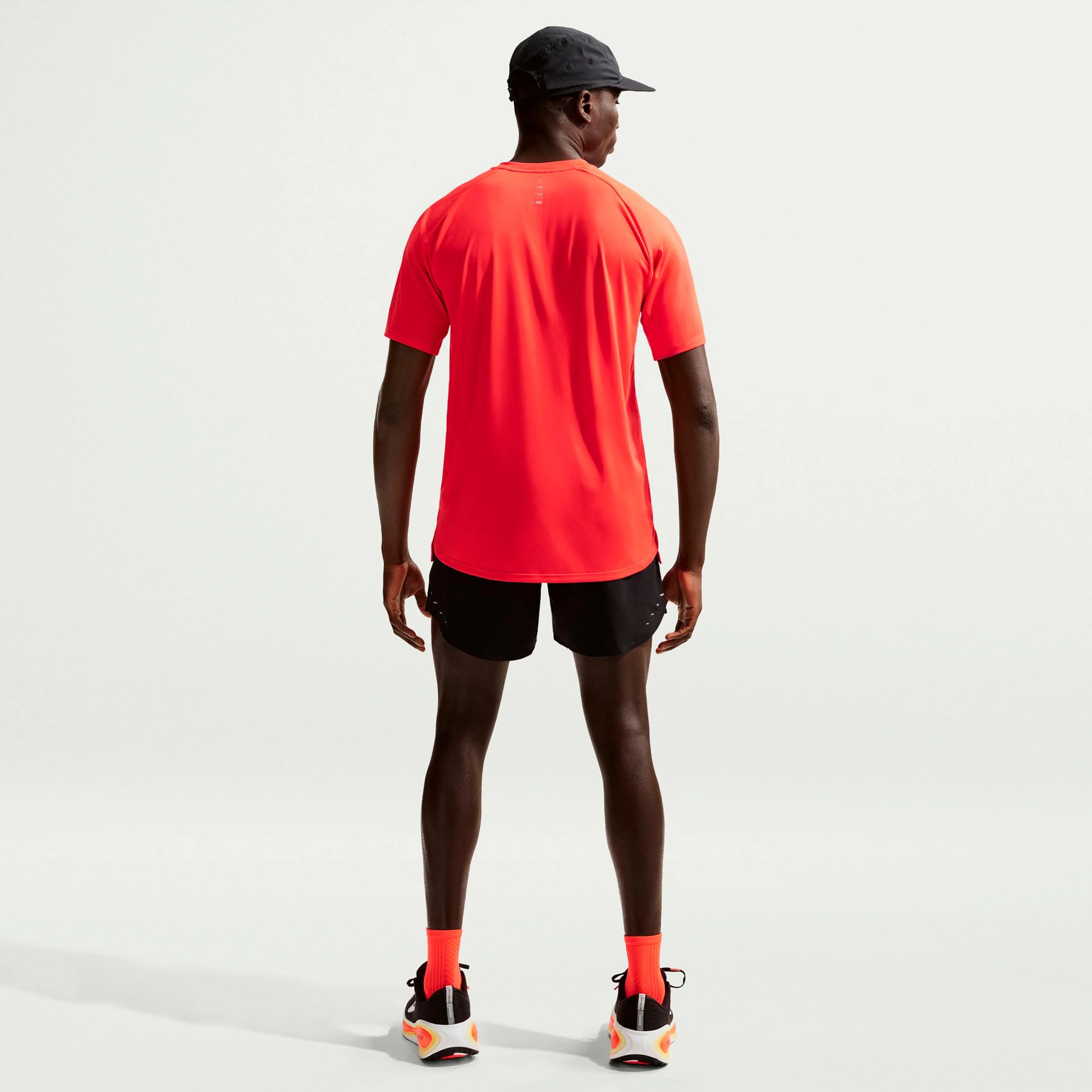 STRIDE 5IN Laufshorts Herren - schwarz, silber - Image 3