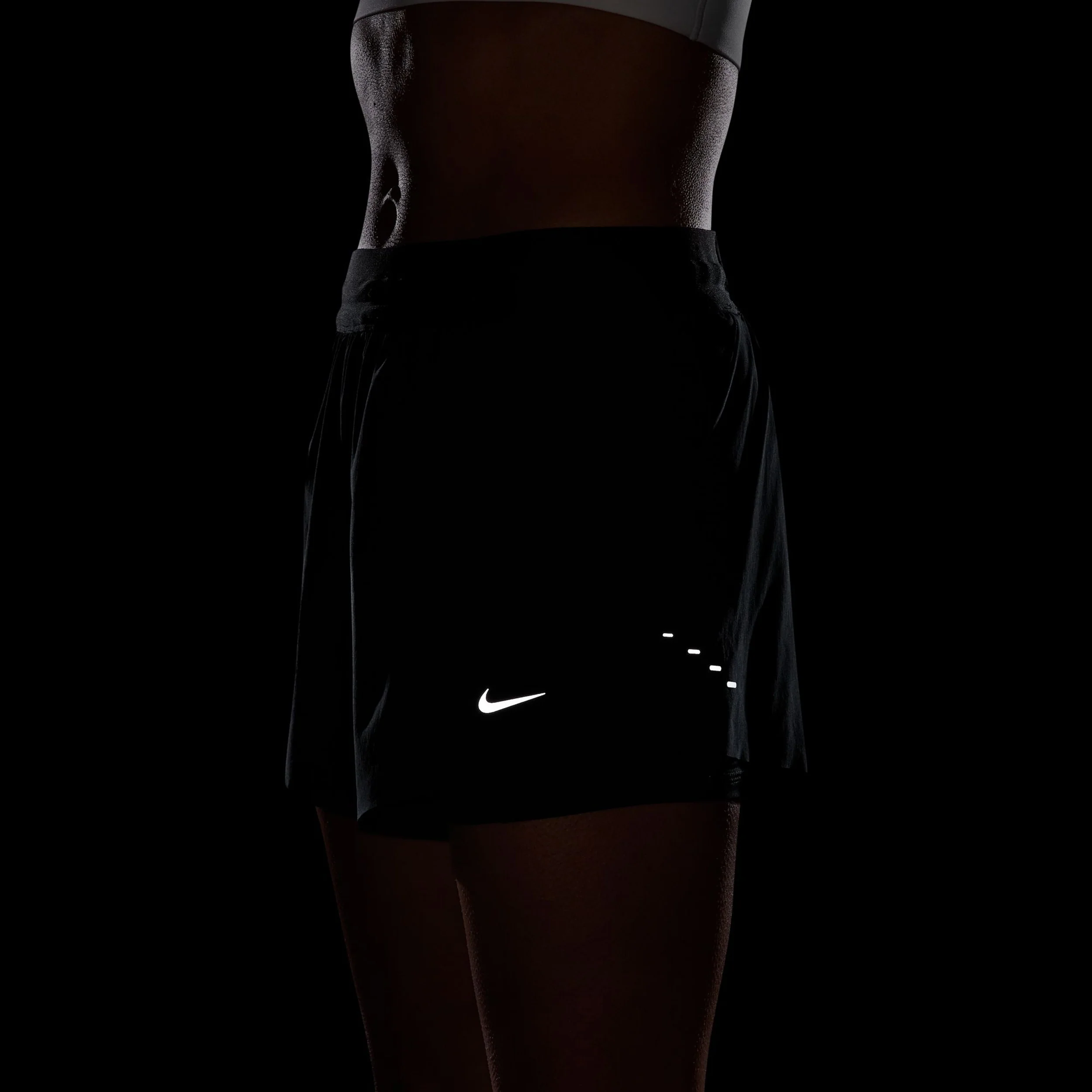 Swift Laufshorts Damen - schwarz - Image 12