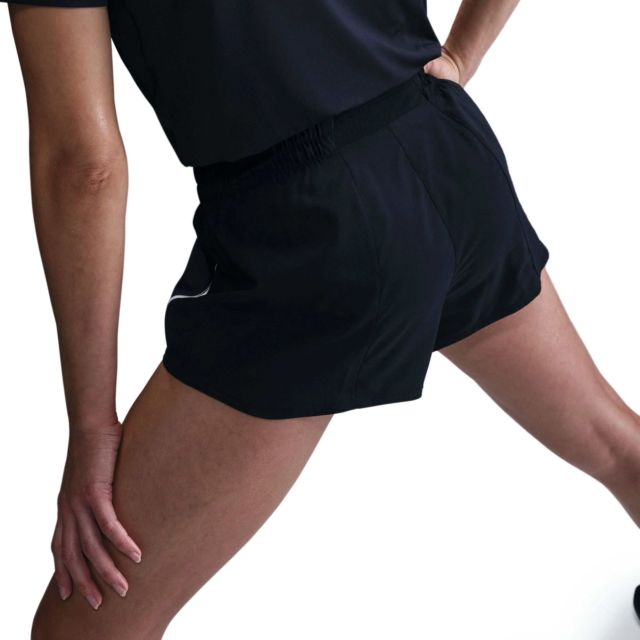 Swoosh Laufshorts Damen-Schwarz - Image 9