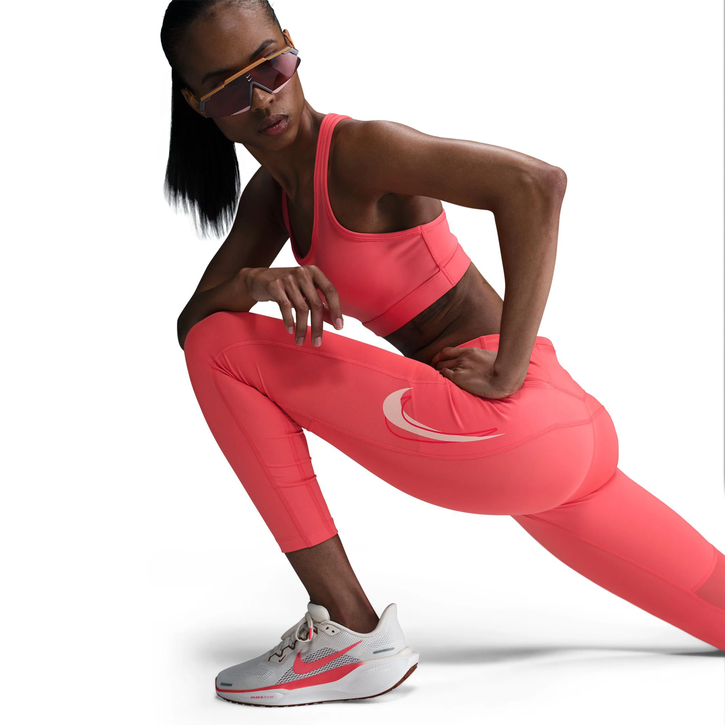 Swoosh Lauftight Damen-Berry - Image 9