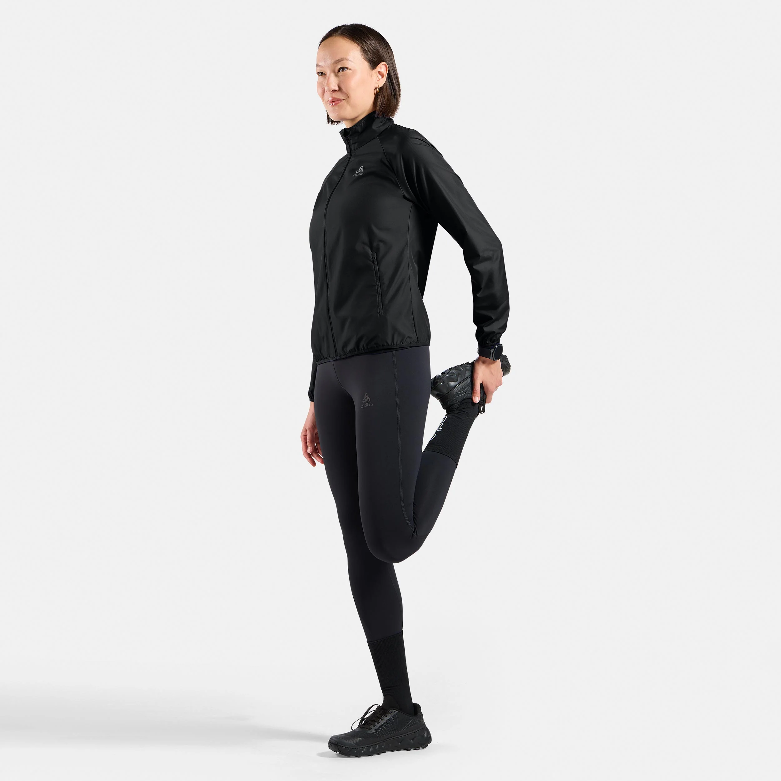 Essential Light Laufjacke Damen-schwarz - Image 5