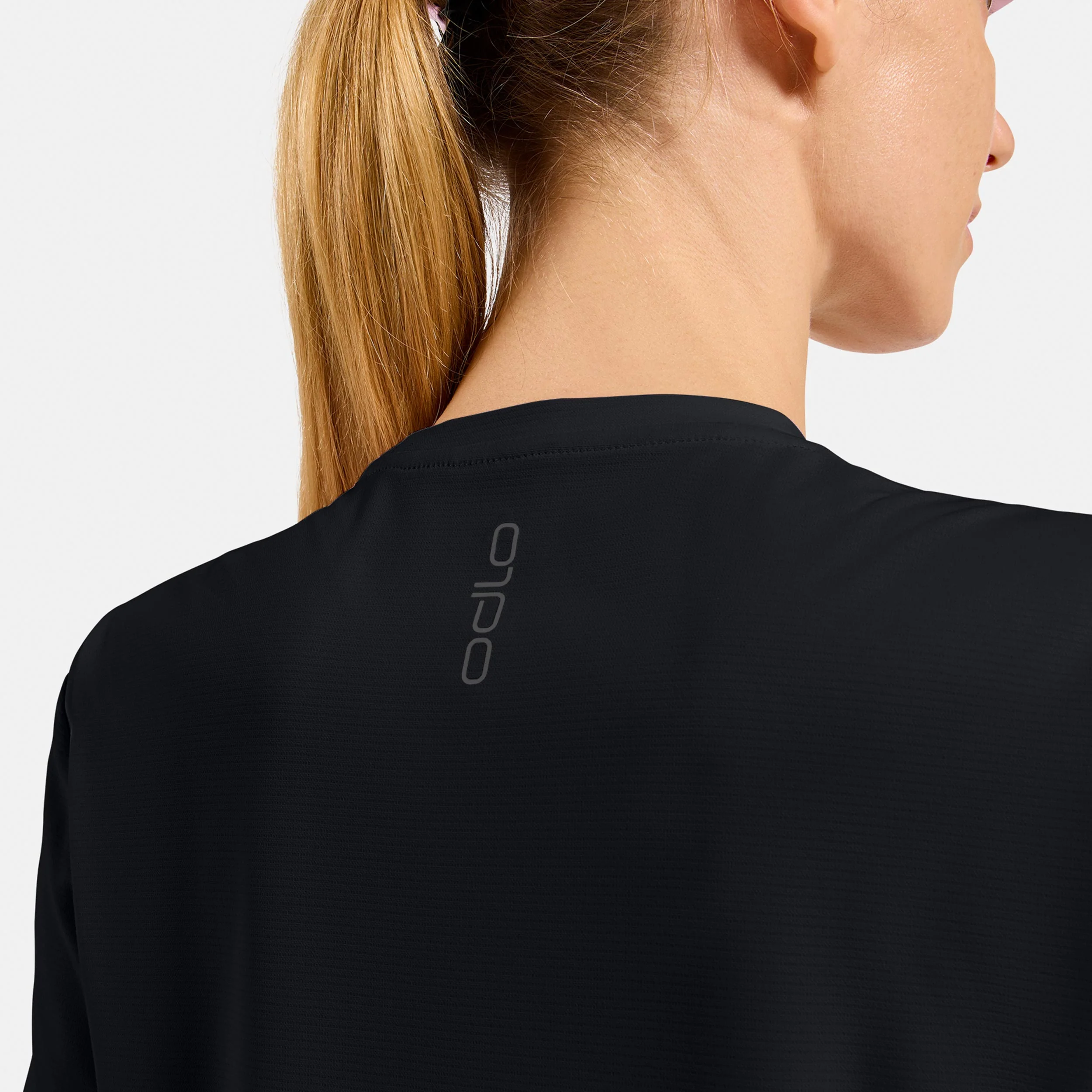 Zeroweight Chill-Tec Laufshirt Damen-schwarz - Image 6