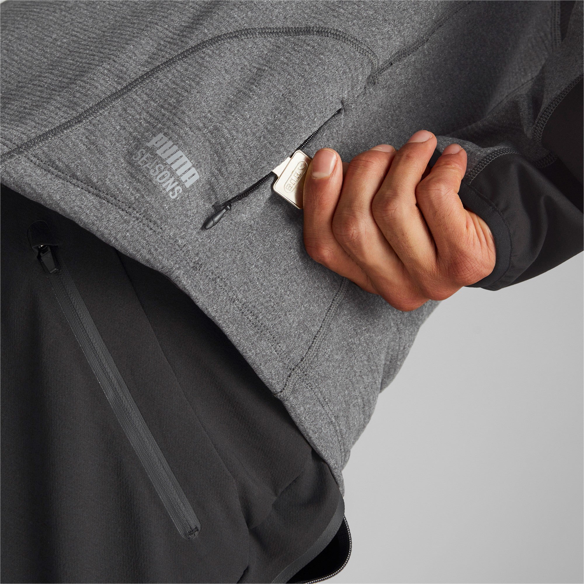 Seasons Raincell Half-Zip Lauftop Herren-Grau,Schwarz - Image 6