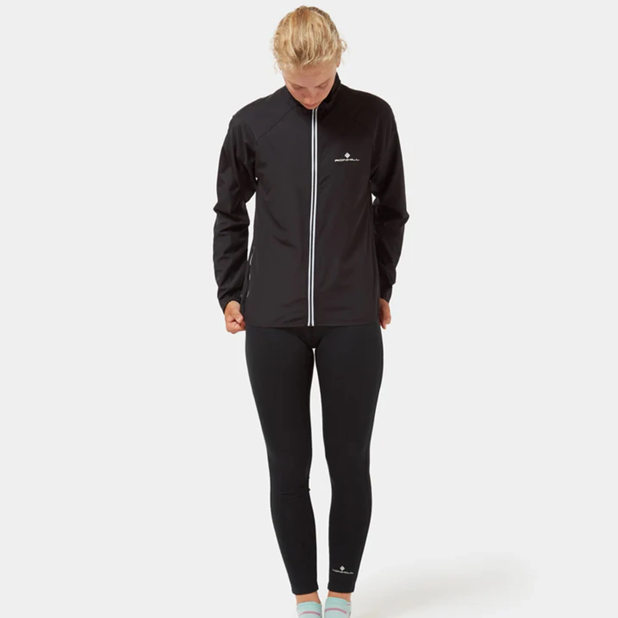 Core Laufjacke Damen-Schwarz - Image 5