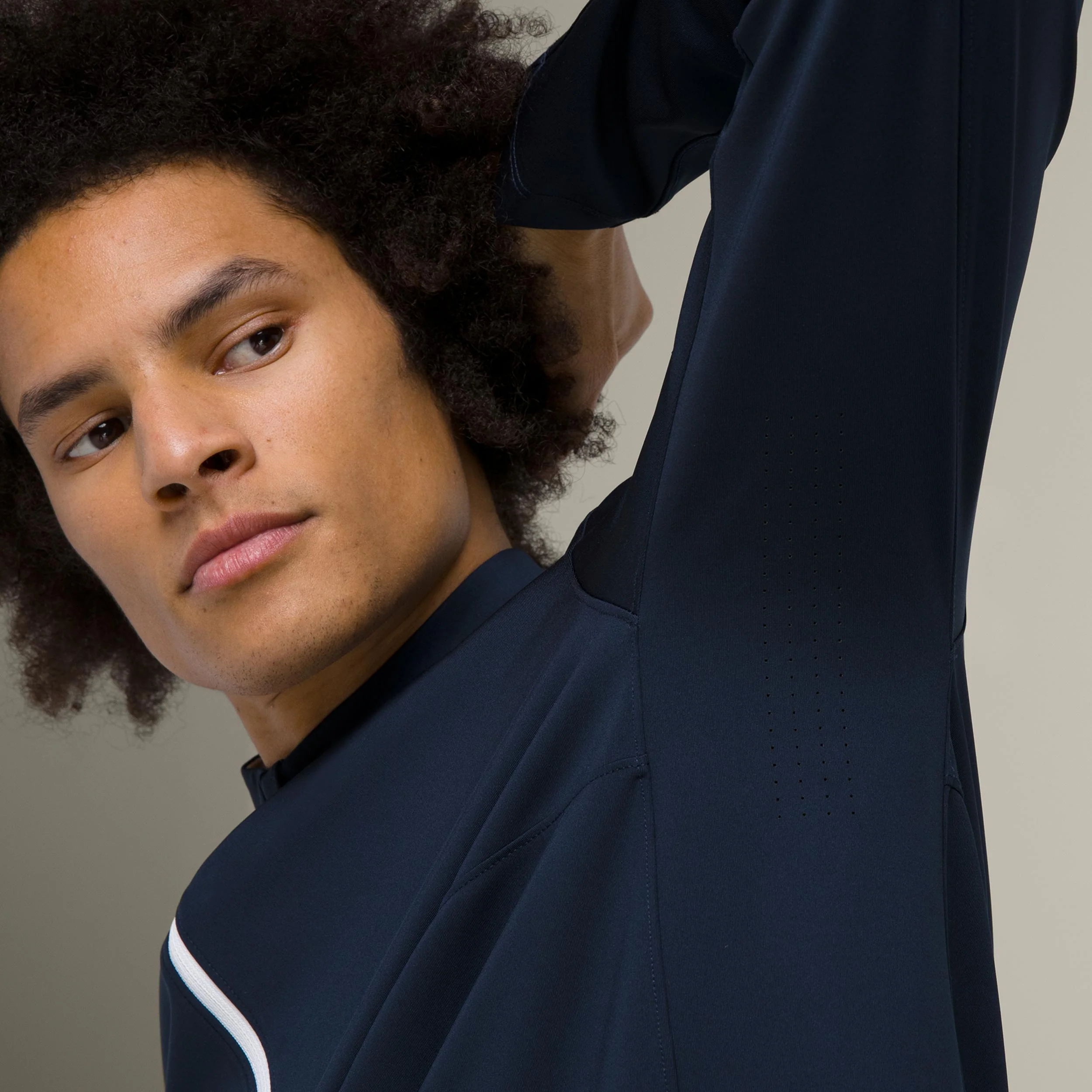 Elevate Performance Longsleeve Herren-Dunkelblau - Image 10