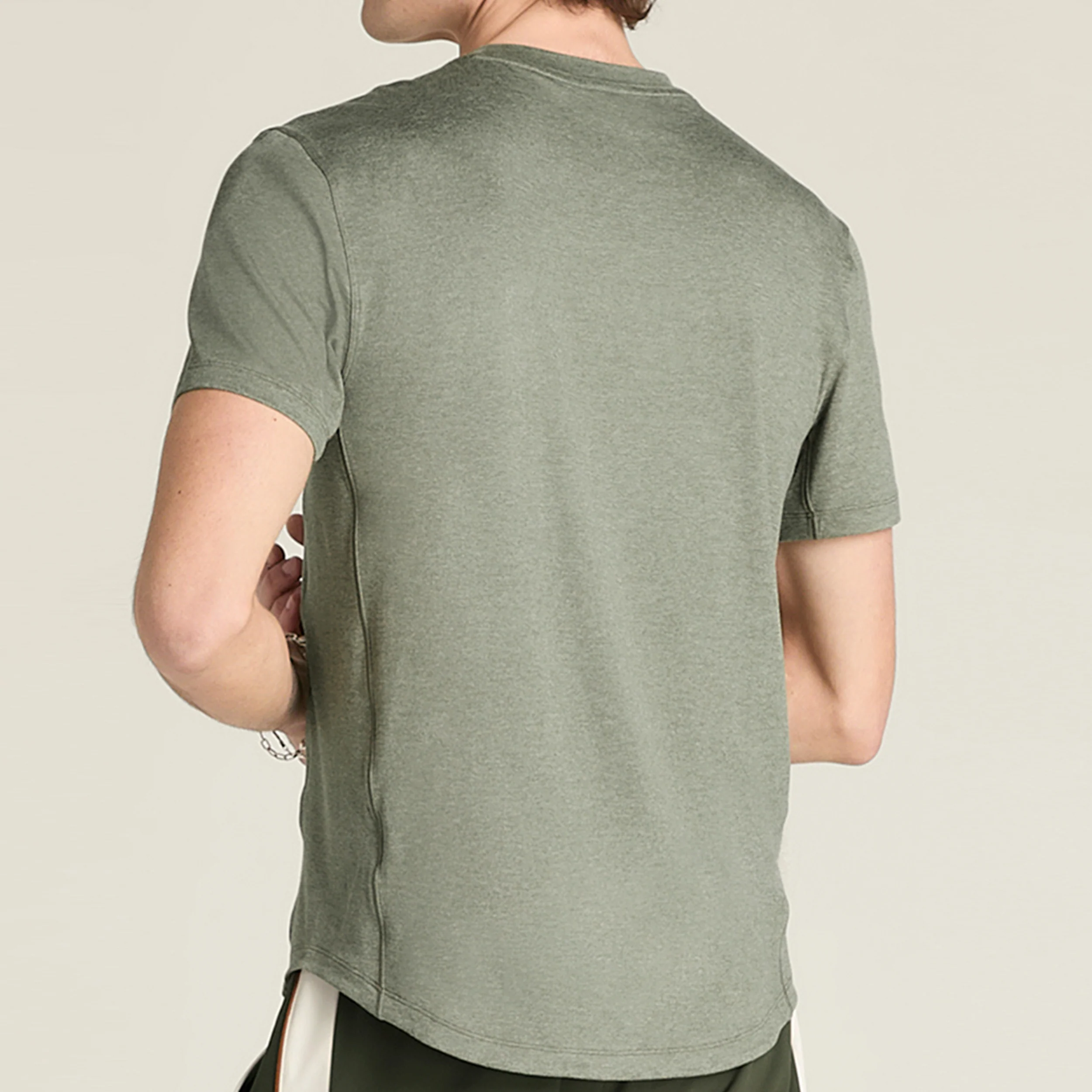 Everyday Performance T-Shirt Herren-oliv - Image 2